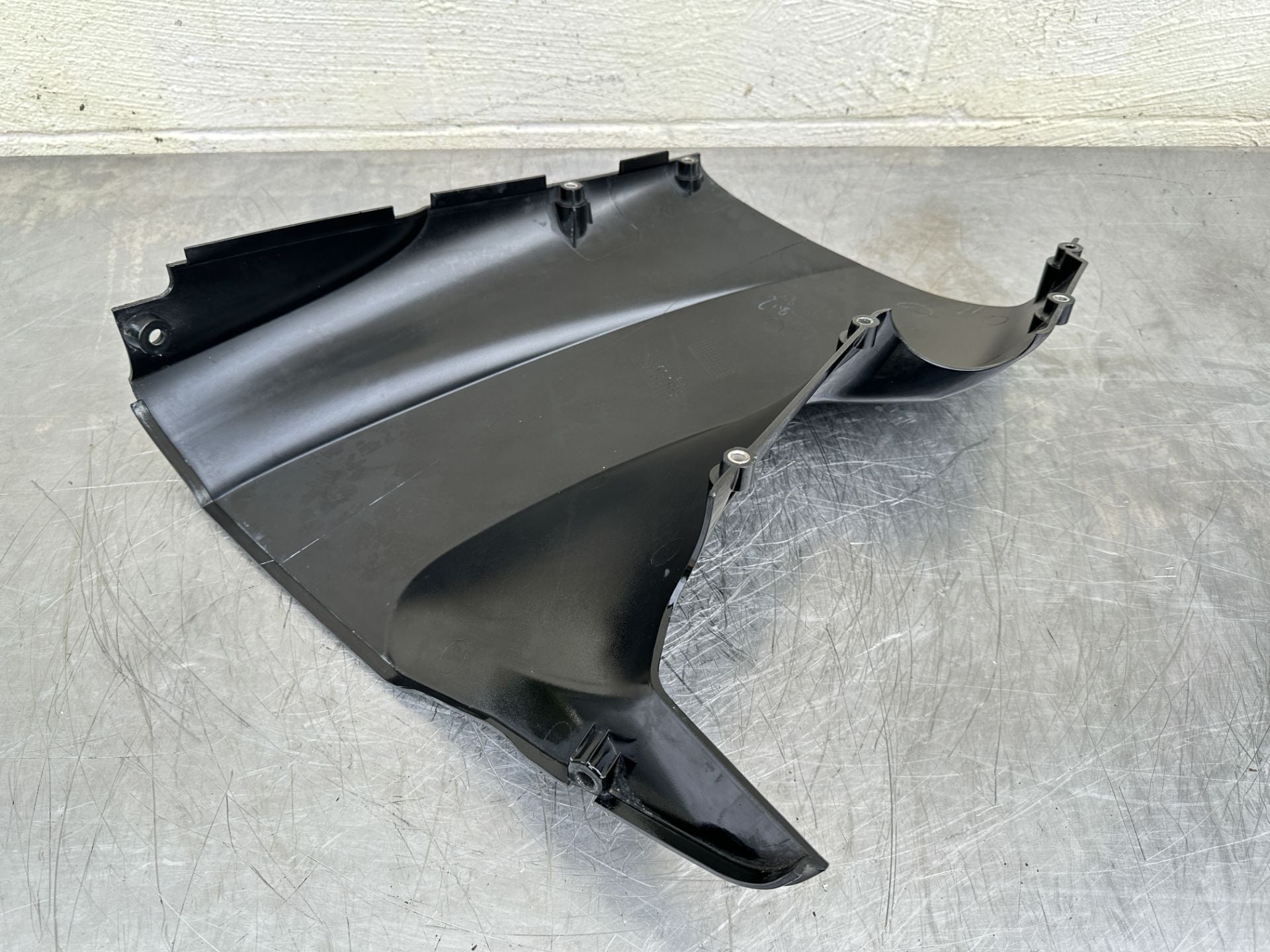 2018 Mercury 60 HP 4 Stroke Outboard Lower Apron Cover 826278T08 Starboard