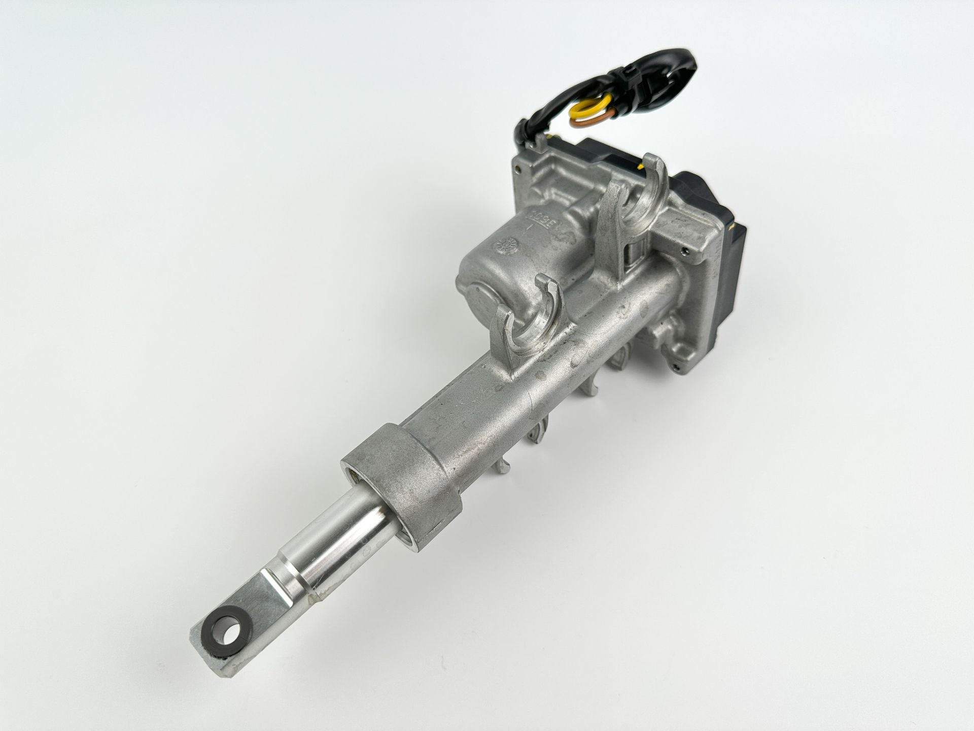 2019 Yamaha 250 HP 4 Stroke Outboard Shift Actuator 6DV-4820A-00-00 OEM