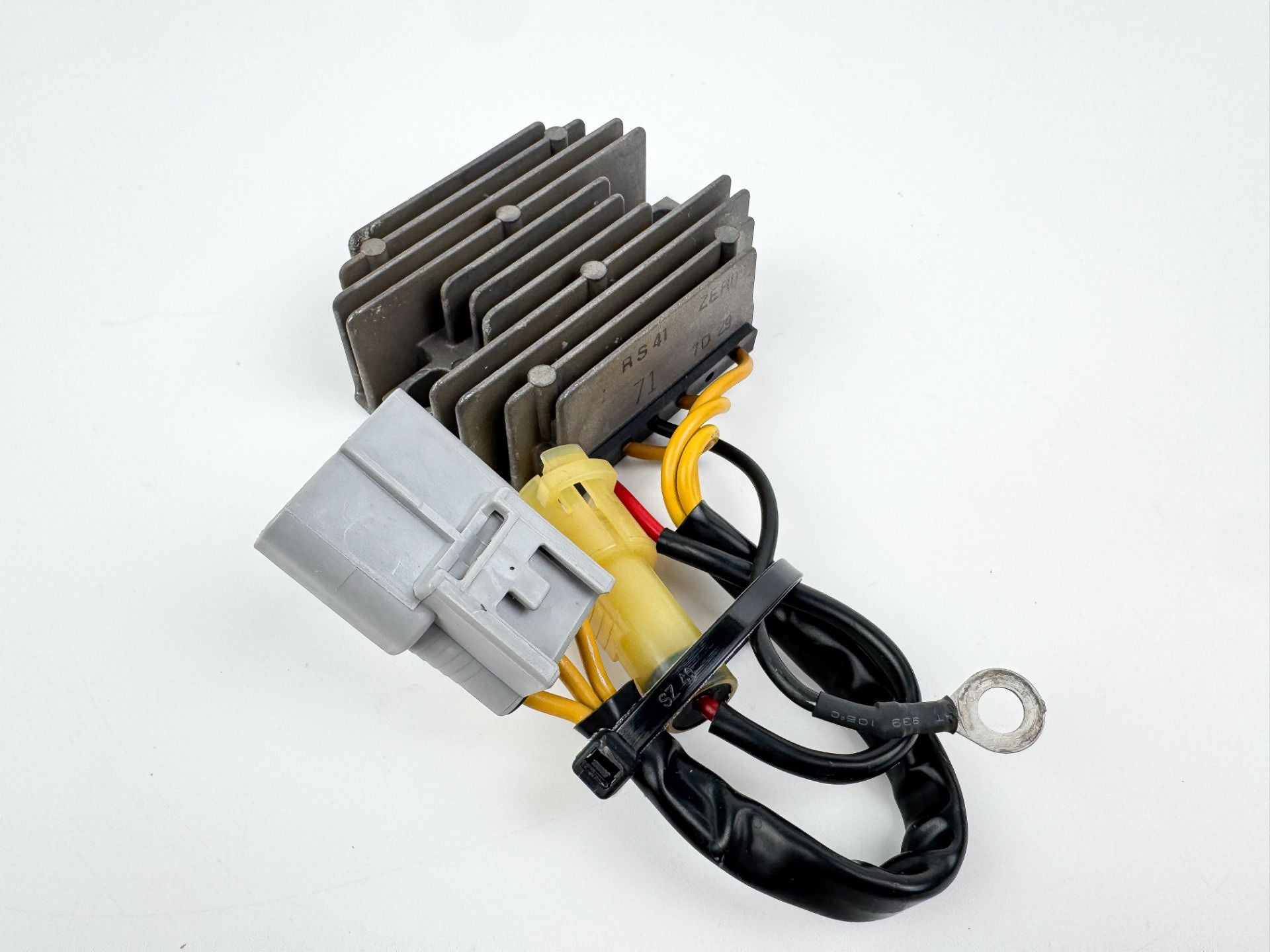 2007 Mercury 25 HP 4 Stroke Outboard Rectifier  898103T14 OEM