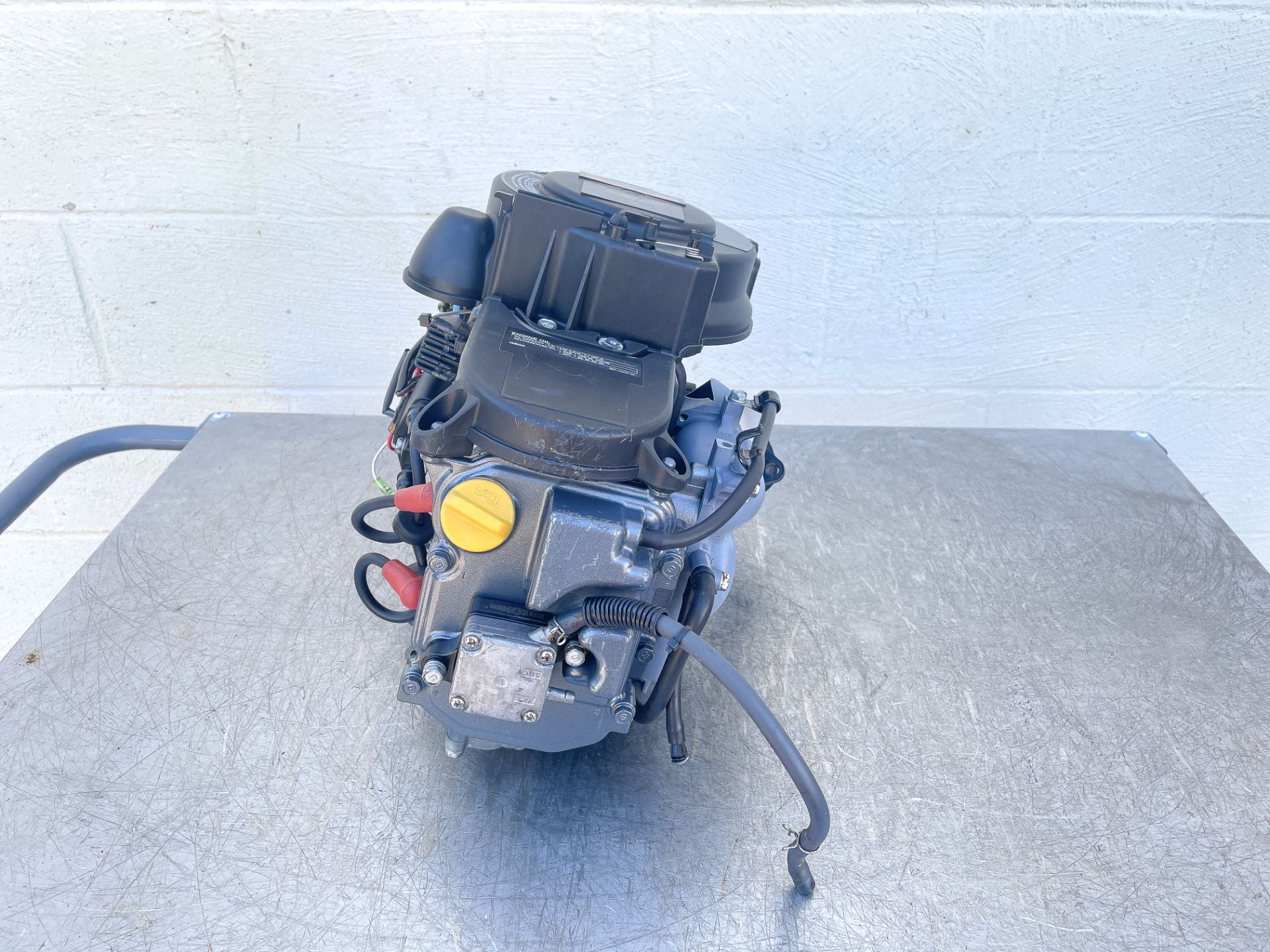 2001 Yamaha 6 HP 4 Stroke Outboard Powerhead 68T-W009B-00-4D OEM