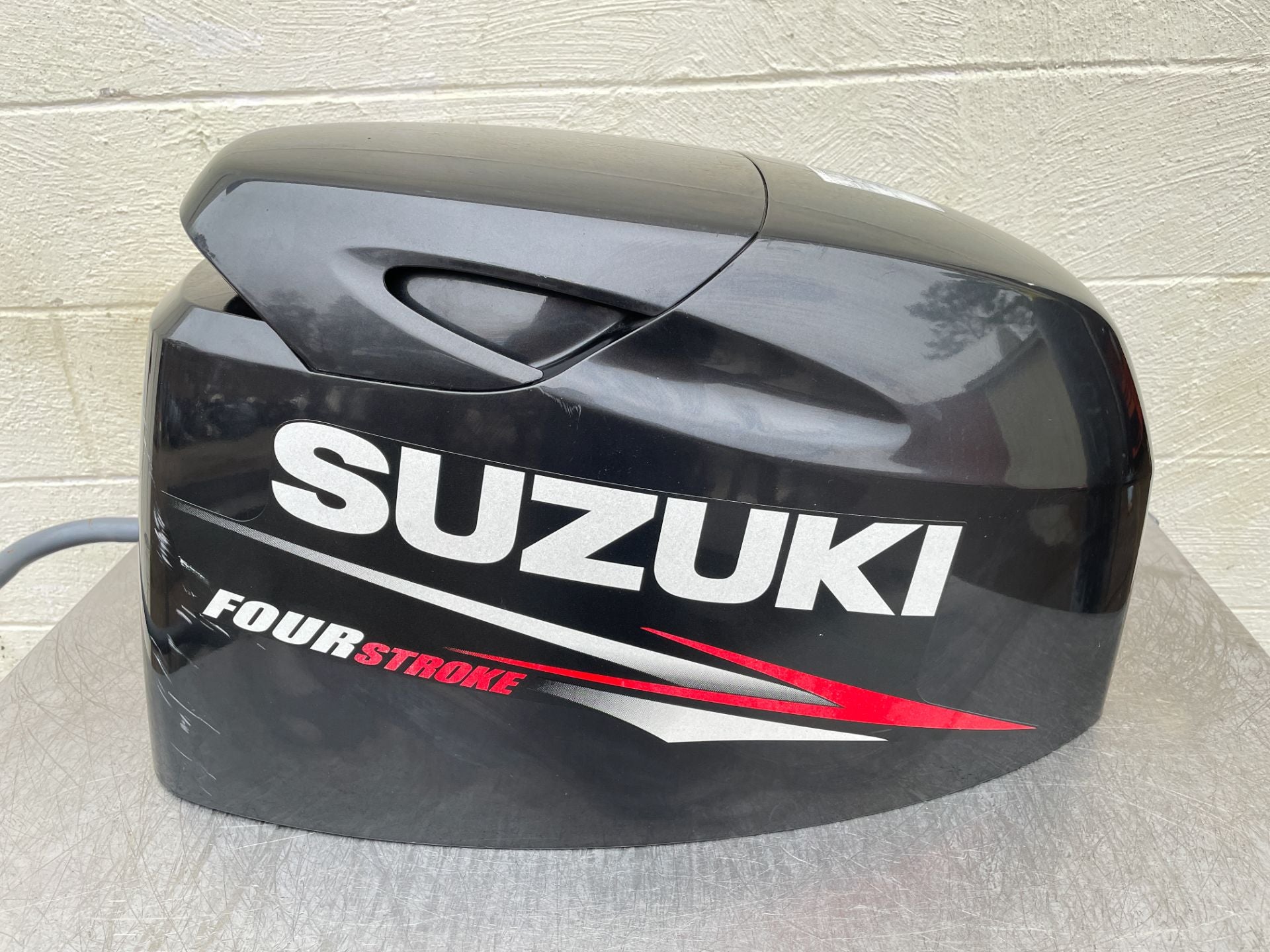 2016 Suzuki 40 HP 4 Stroke Outboard Top Cowling 61400-88805-0EP OEM