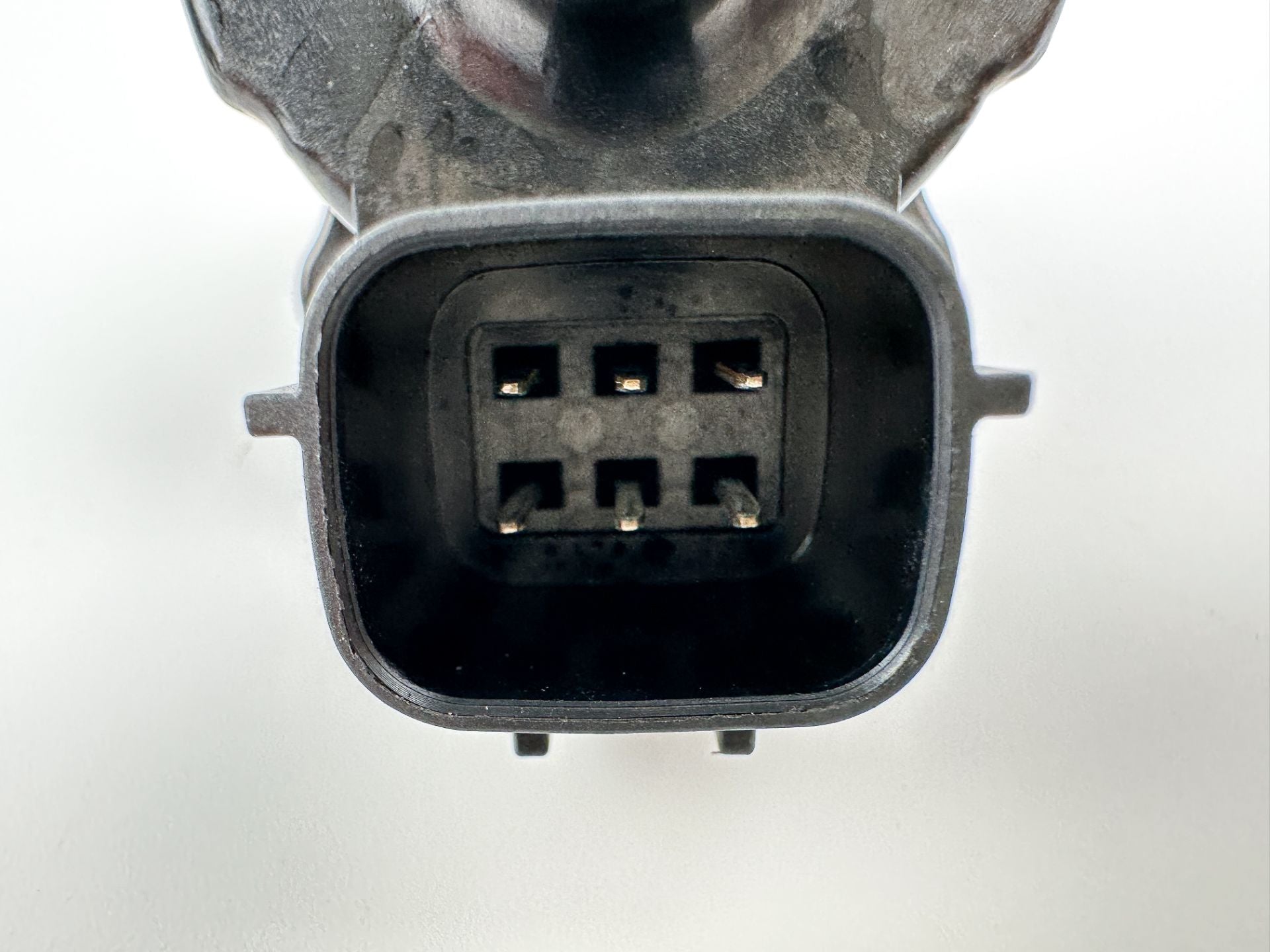 2023 Suzuki 175 HP 4 Stroke Outboard IAC Idle Air Control Valve 18137-93J01 OEM