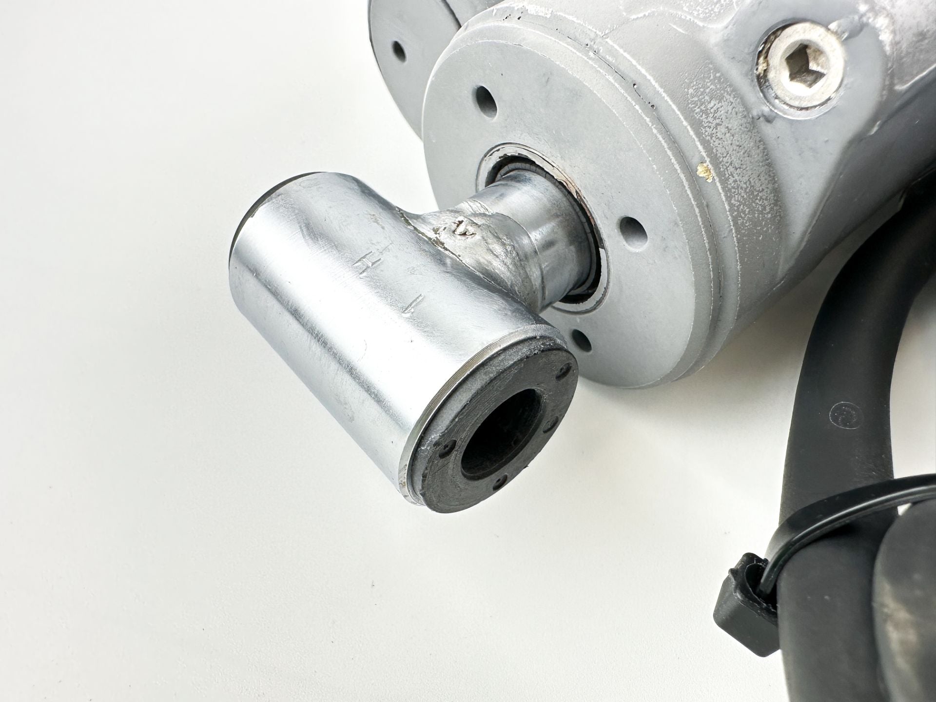 97-03 56000-ZV5-823ZA Honda 40 45 50 HP 4 Stroke Outboard Power Trim Tilt Unit