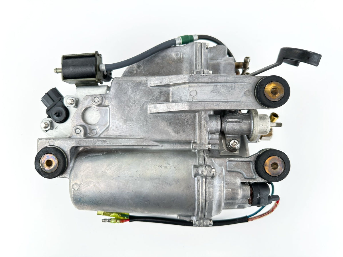 2003 Yamaha 150 HP 2 Stroke Outboard VST Float Chamber Assembly 68F-14182-01-00 OEM