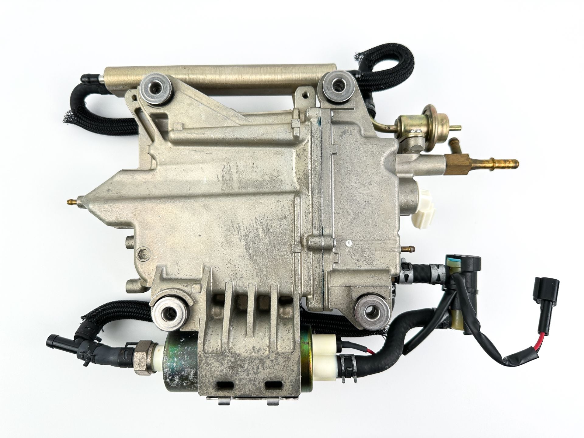 2005 Yamaha 250HP 4 Stroke VST Float Chamber Assembly 6P2-14180-00-00 Cleaned & Tested