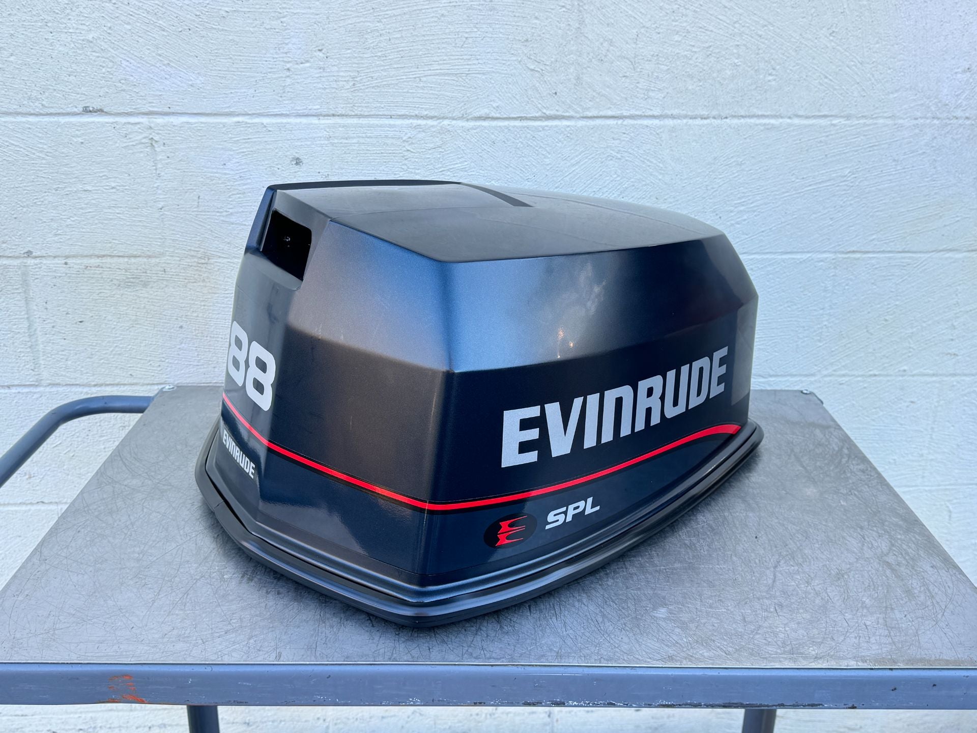 Johnson Evinrude 88HP 2 Stroke Outboard Top Cover Cowling - NEW