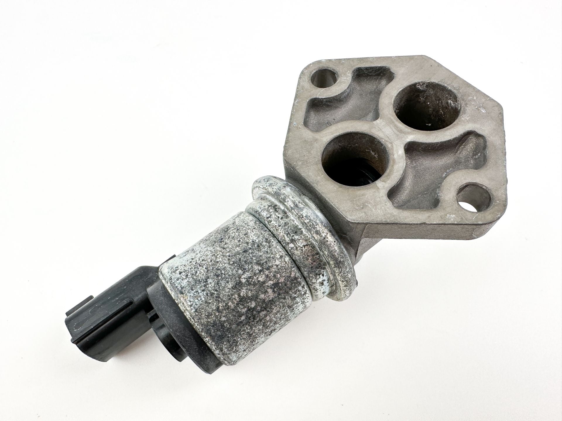 2007 Suzuki 115 HP 4 Stroke Outboard IAC Idle Air Control Valve 18137-77E00 OEM