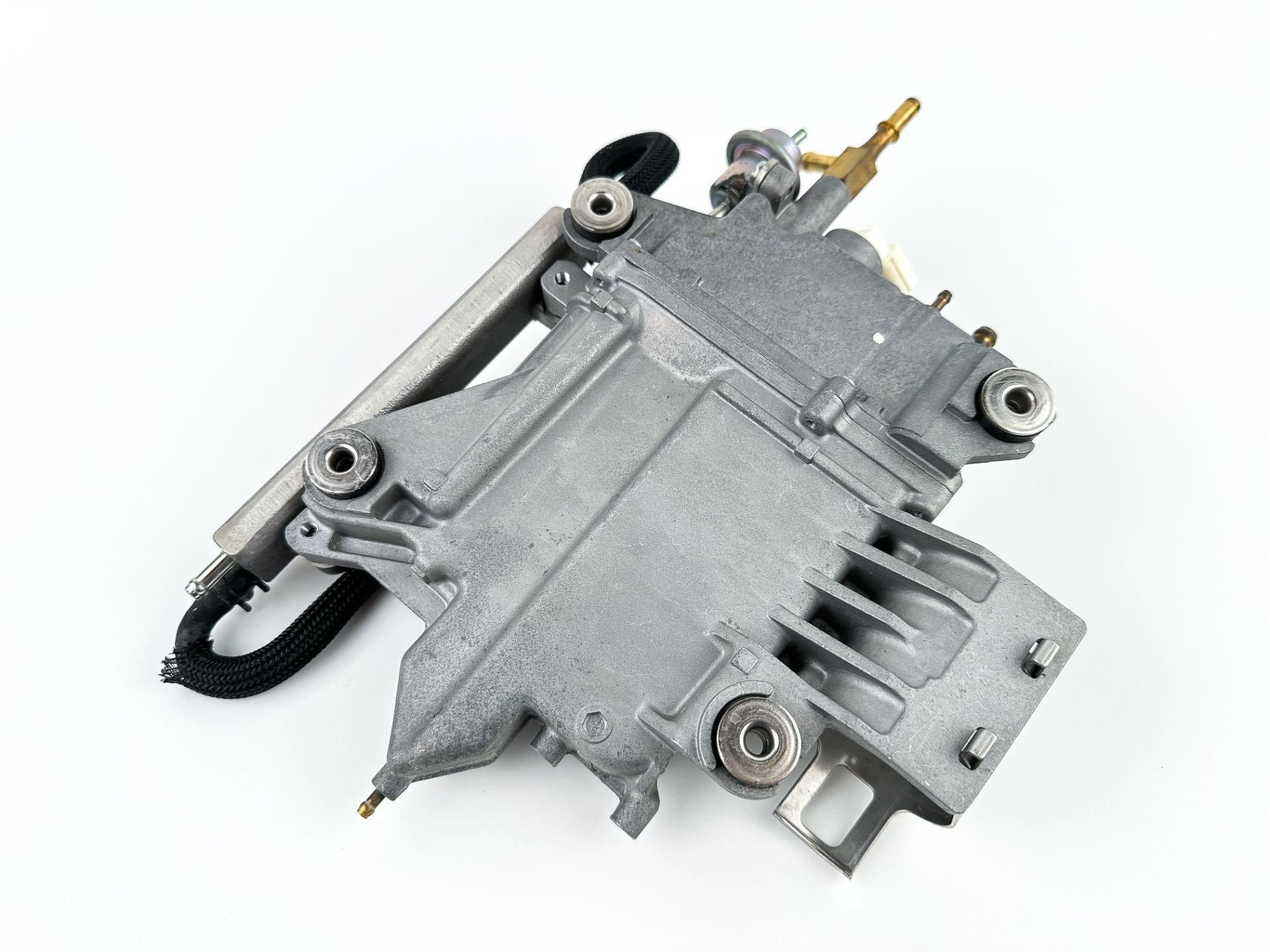 2009 Yamaha 250 HP 4 Stroke Outboard VST Float Chamber Assembly 6P2-14180-04-00 OEM