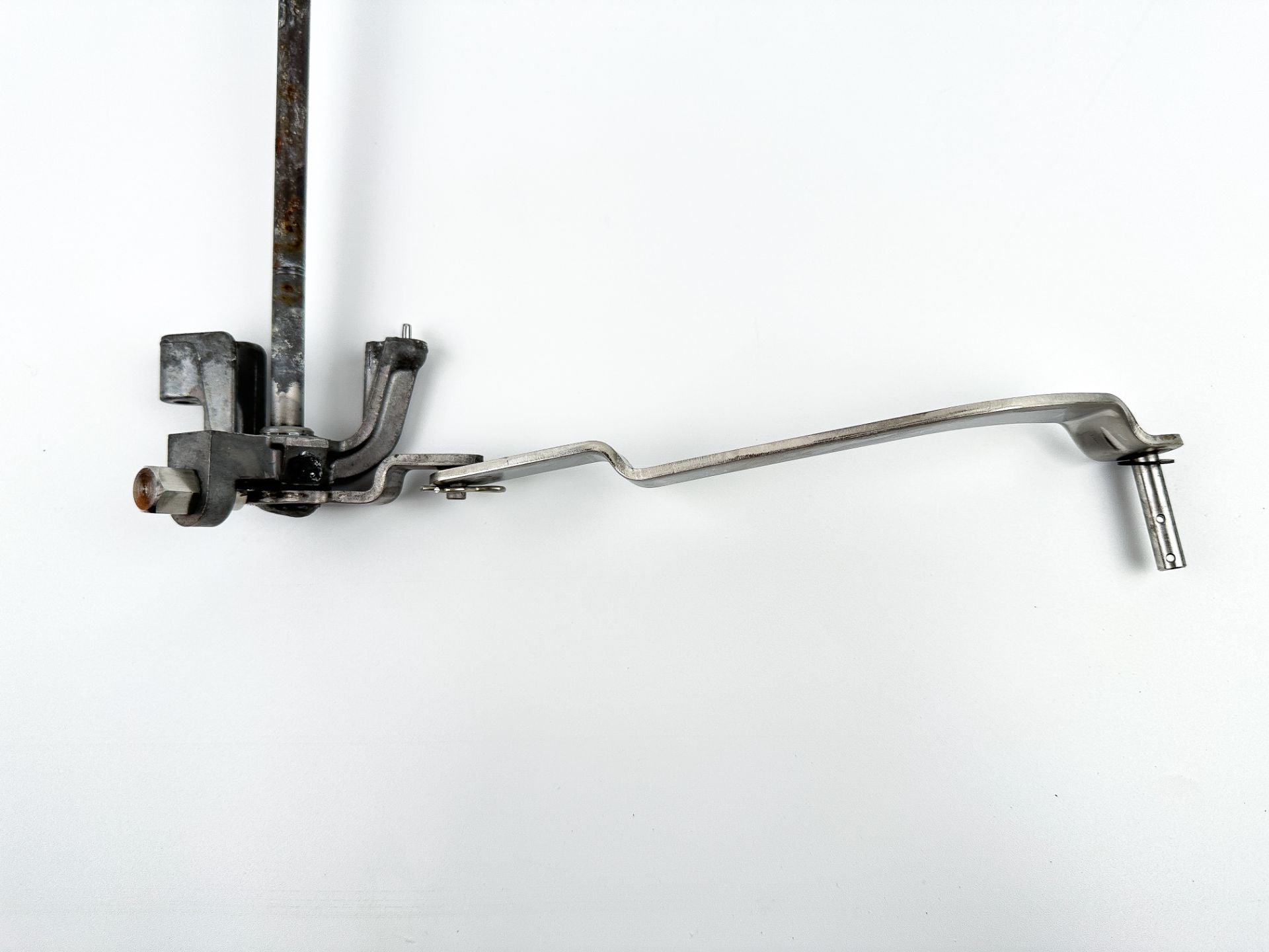 2016 Yamaha 150 HP 4 Stroke Outboard Shift Shaft 6DA-44120-11-00 OEM
