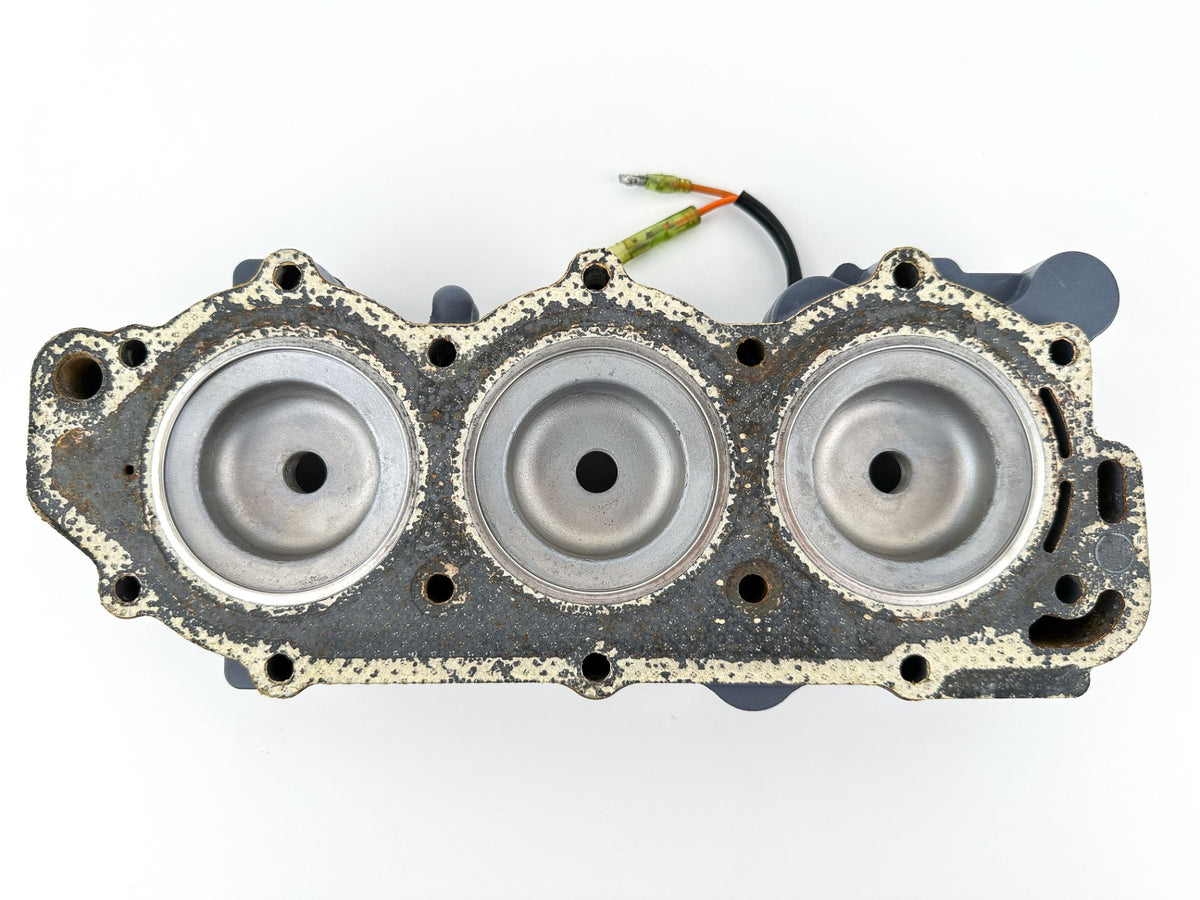 2002 Yamaha 50 HP 2 Stroke Outboard Cylinder Head 63D-11111-00-1S OEM