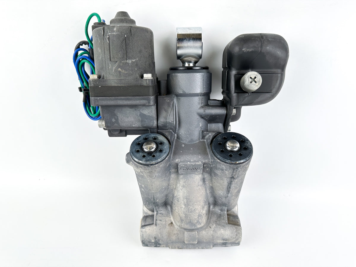 Yamaha 150HP Outboard Engine Power Trim & Tilt Unit Assembly - Tested