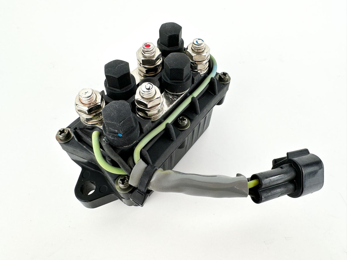 2005 Yamaha 200 HP 2 Stroke Outboard Trim Tilt Relay 61A-81950-00-00 OEM