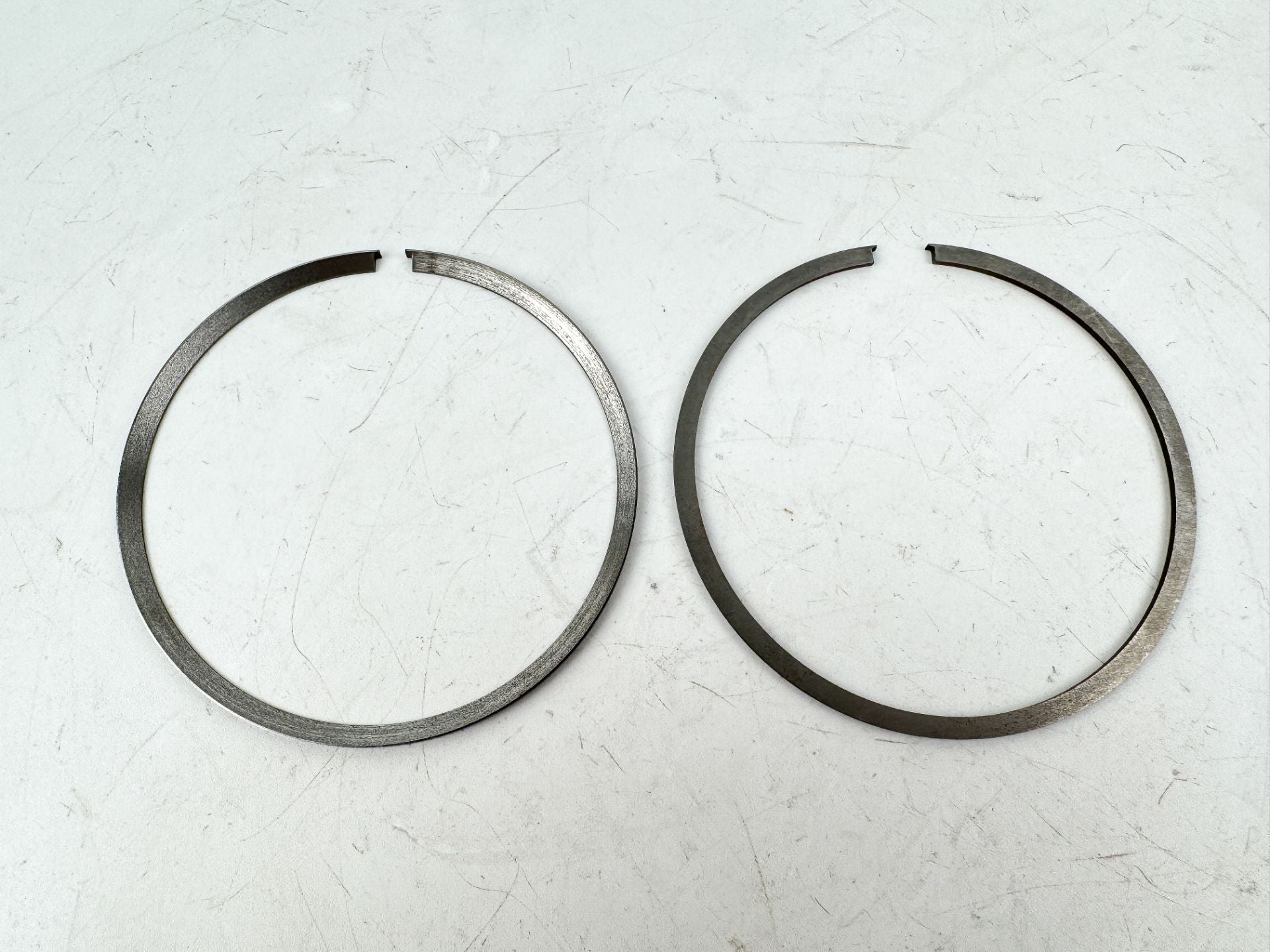 Johnson Evinrude OMC BRP Factory Piston Ring Set / Pair 385664 Brand New OEM