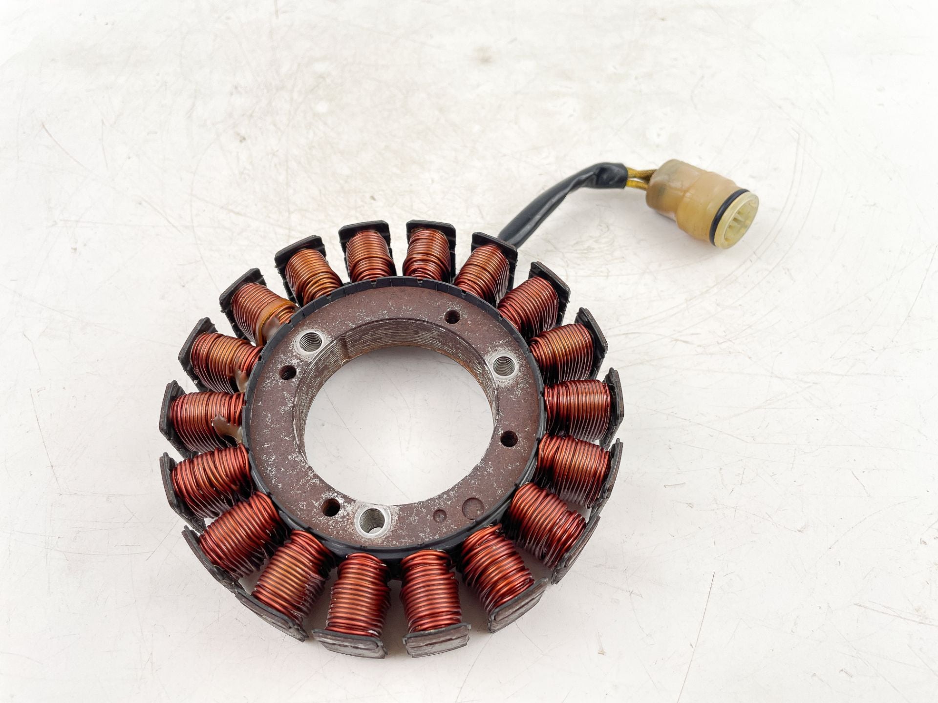 2004 Suzuki 70 HP 4 Stroke Outboard Stator Charging Coil 32120-99E10 OEM