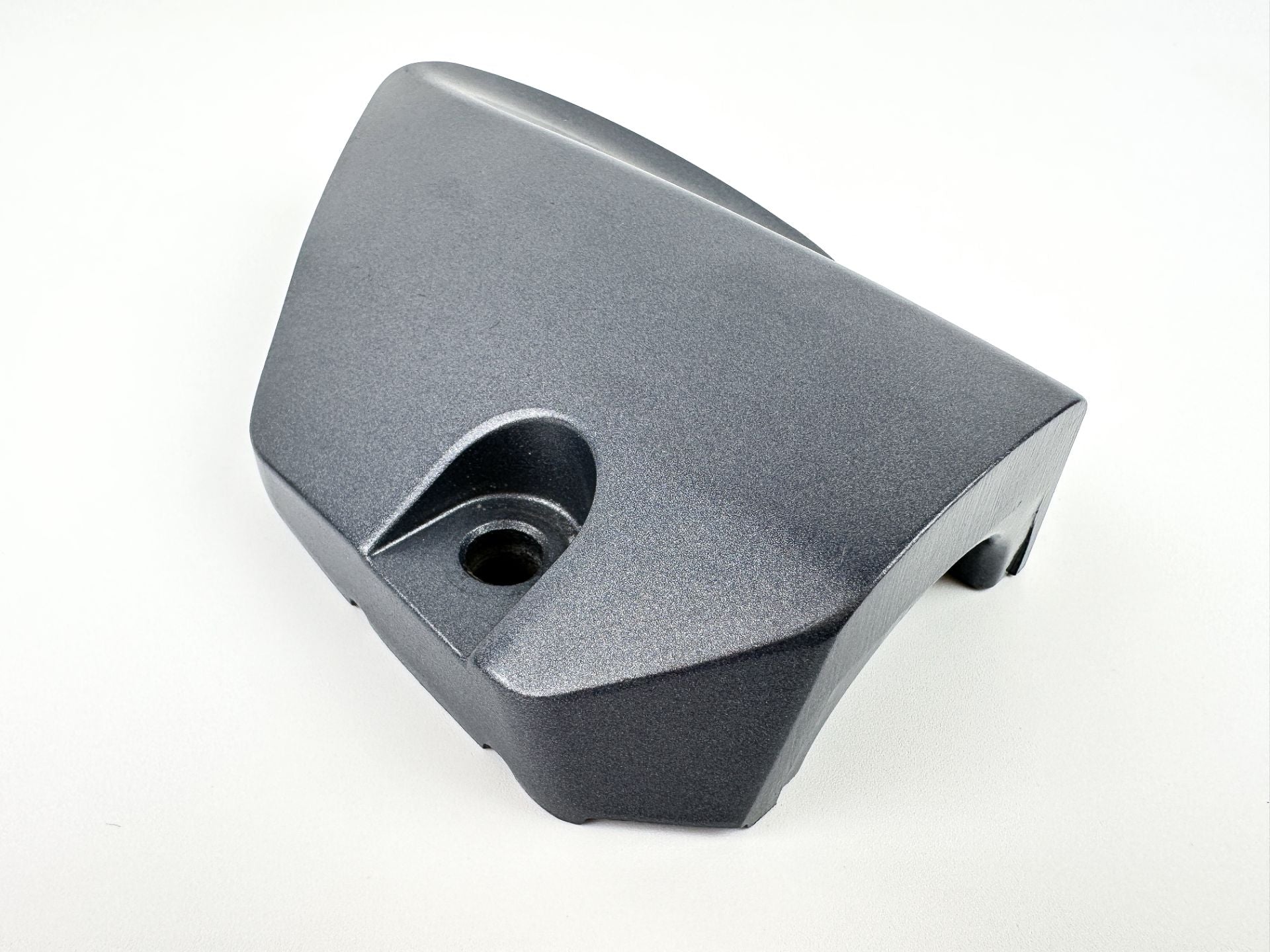 2016 Yamaha 150 HP 4 Stroke Outboard Lower Mount Covers Set 63P-44556-00-8D OEM