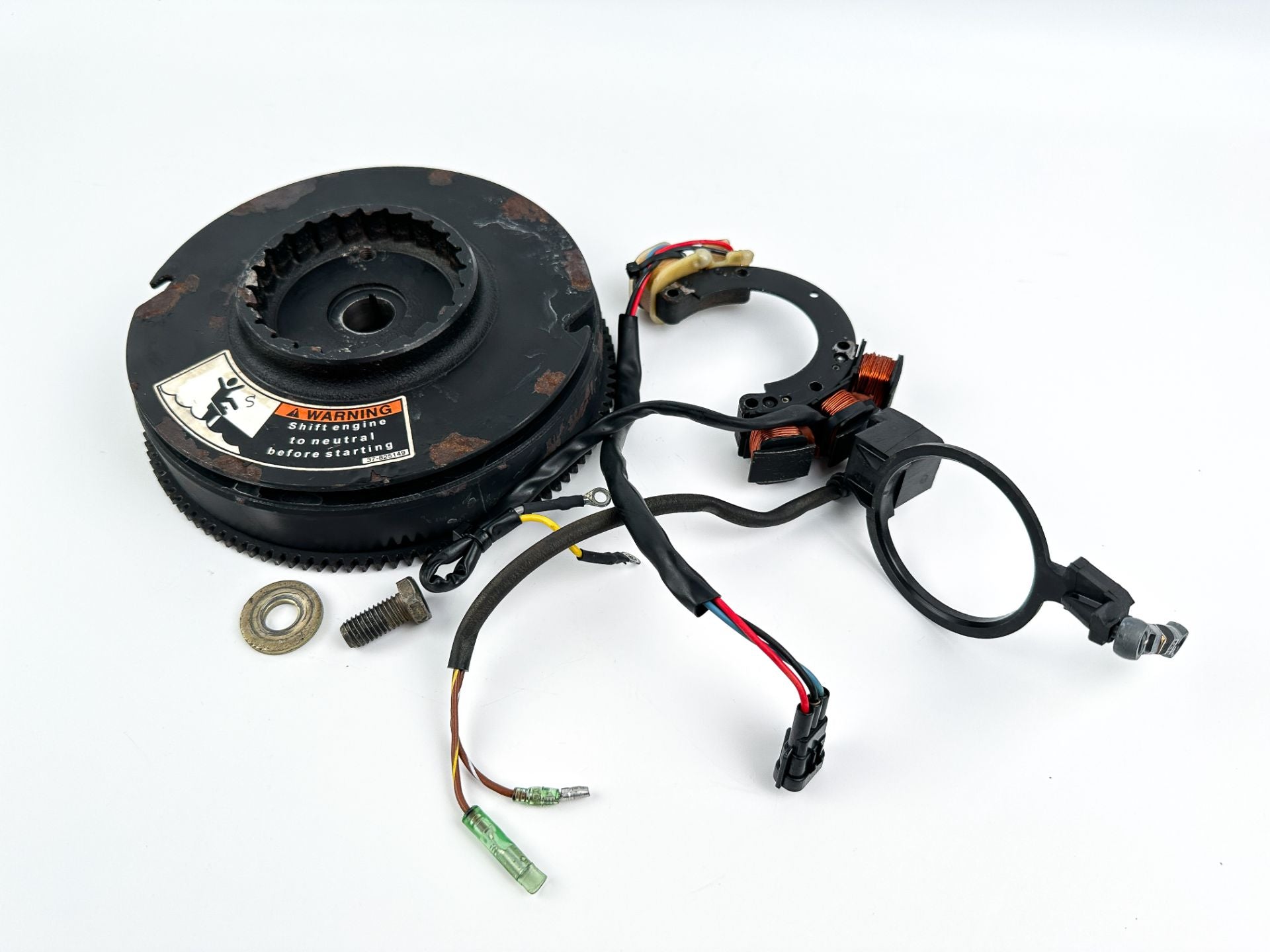 1996 Mercury 25 HP 2 Stroke Outboard Flywheel 818354A2 OEM