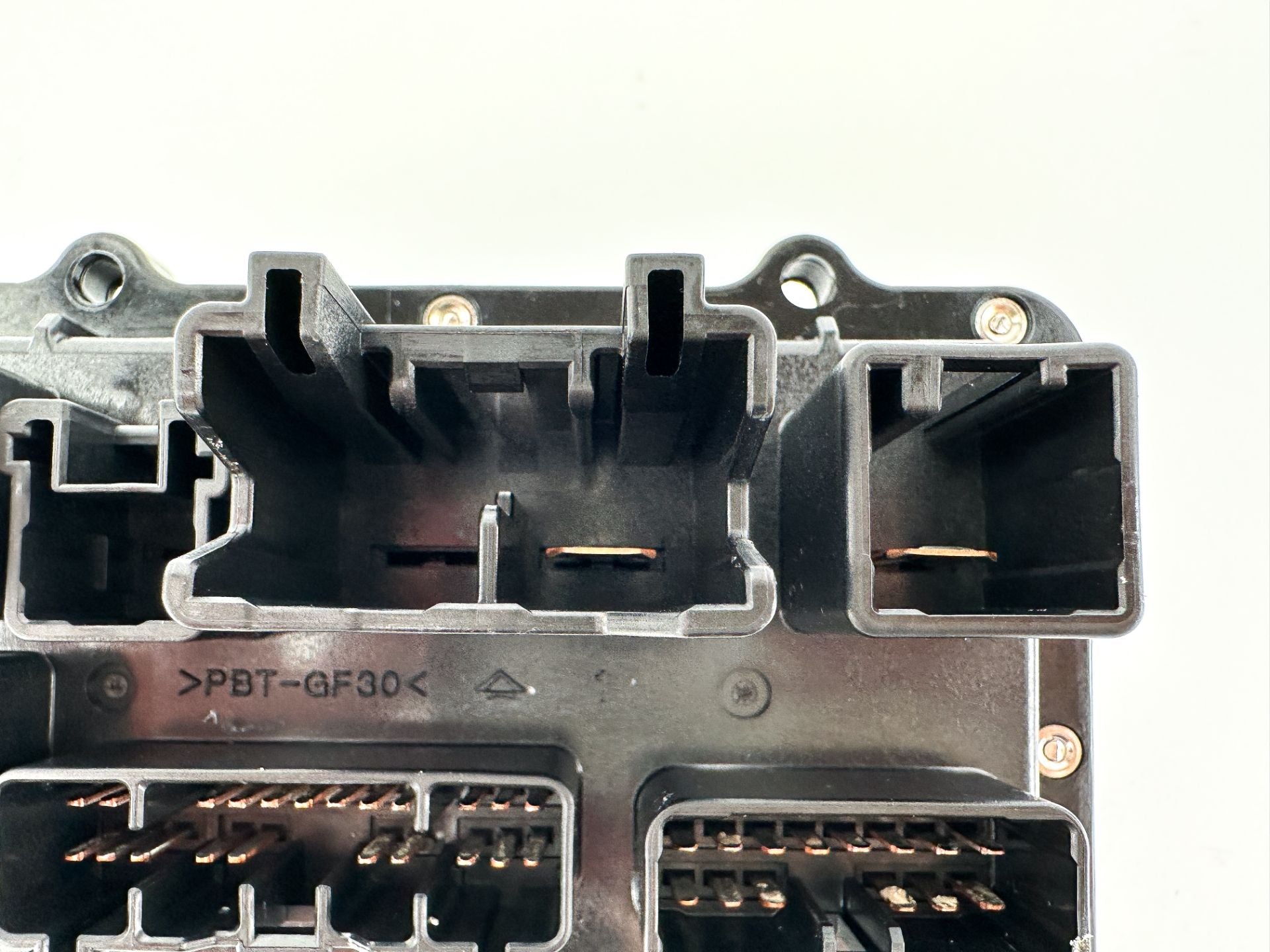 2012 Yamaha 250 HP 4 Stroke Outboard Fuse Box 6CB-82170-00-00 OEM