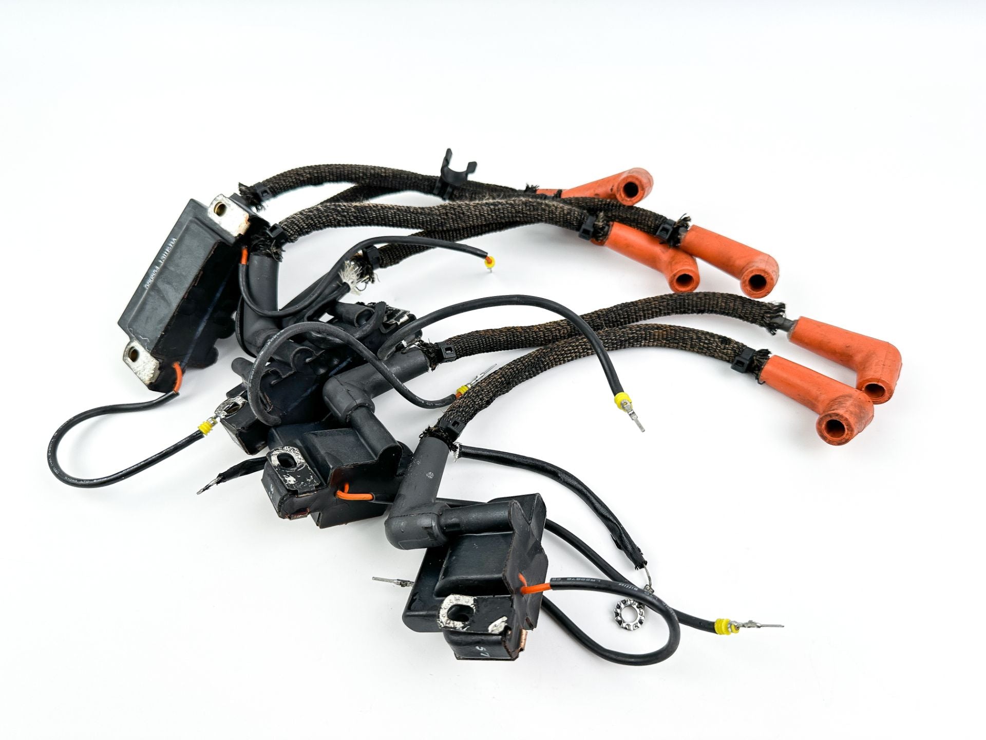 2007 Evinrude 250 HP 2 Stroke Outboard Ignition Coil Set 0586854 OEM