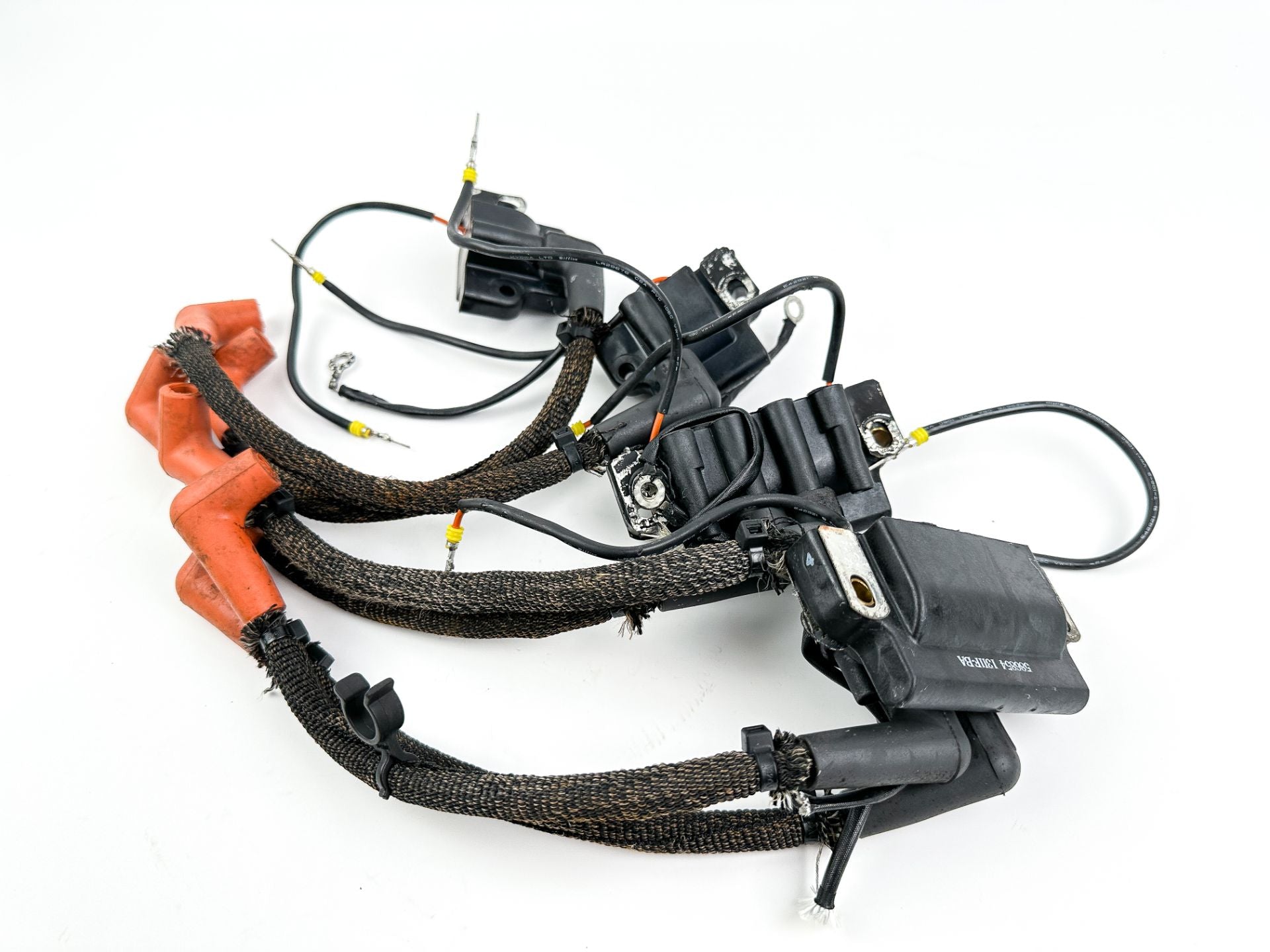 2007 Evinrude 250 HP 2 Stroke Outboard Ignition Coil Set 0586854 OEM