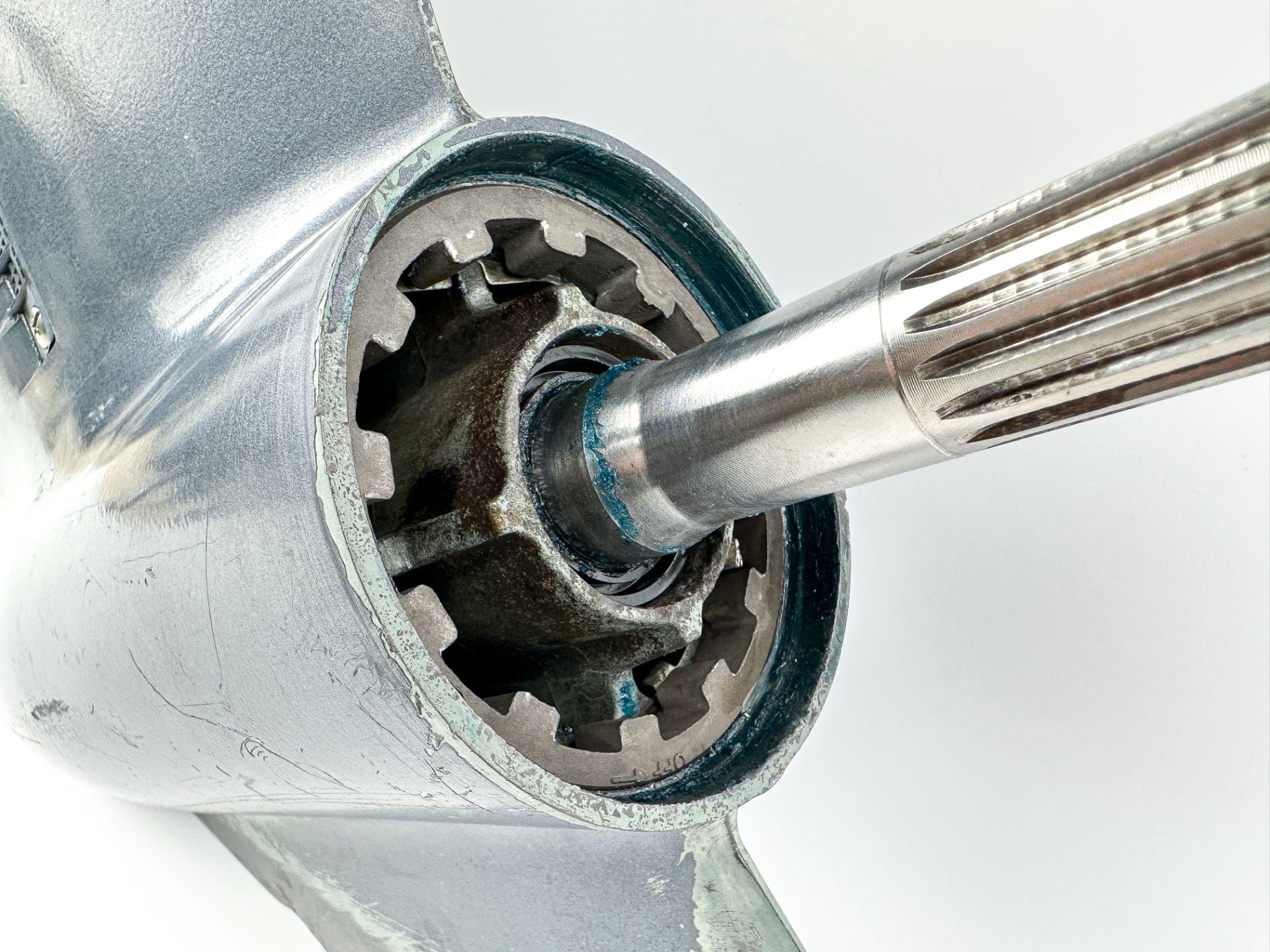 2000-2015  Yamaha 115HP 4 Stroke 20" Long Lower Unit Gear Case Ready To Install