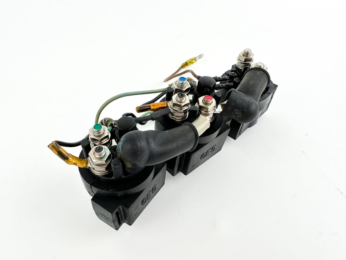 2001 Yamaha 100 HP 4 Stroke Outboard Trim Tilt Relay 6E5-8195B-01-00 OEM