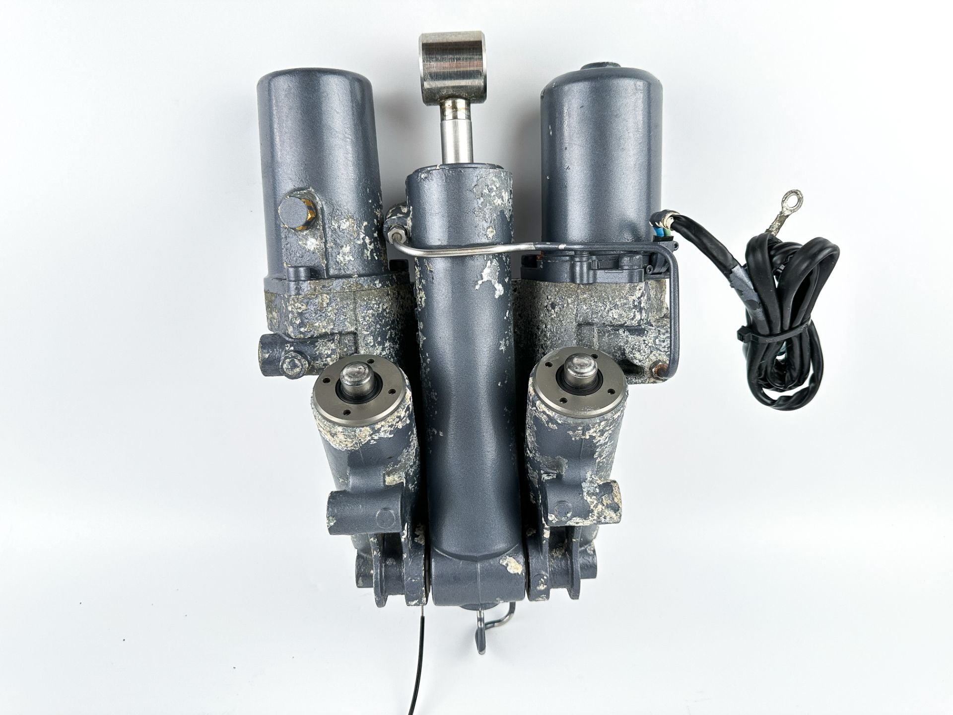 2003 Yamaha 225 HP 4 Stroke Outboard Power Trim Tilt Unit 69J-43800-00-4D OEM