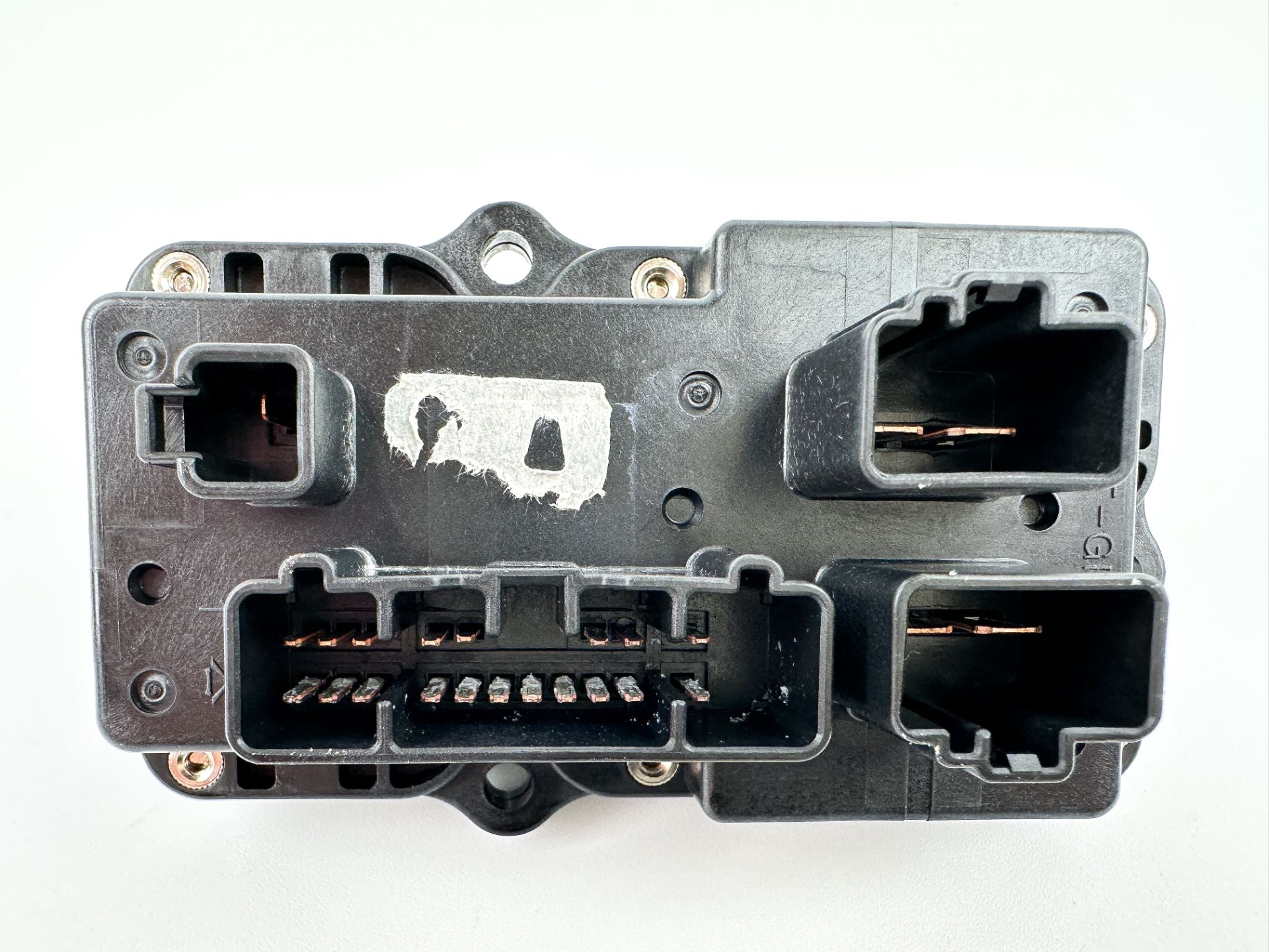 04-14 Yamaha 150HP 4 Stroke Outboard Fuse Box Assembly 63P-82170-00-00