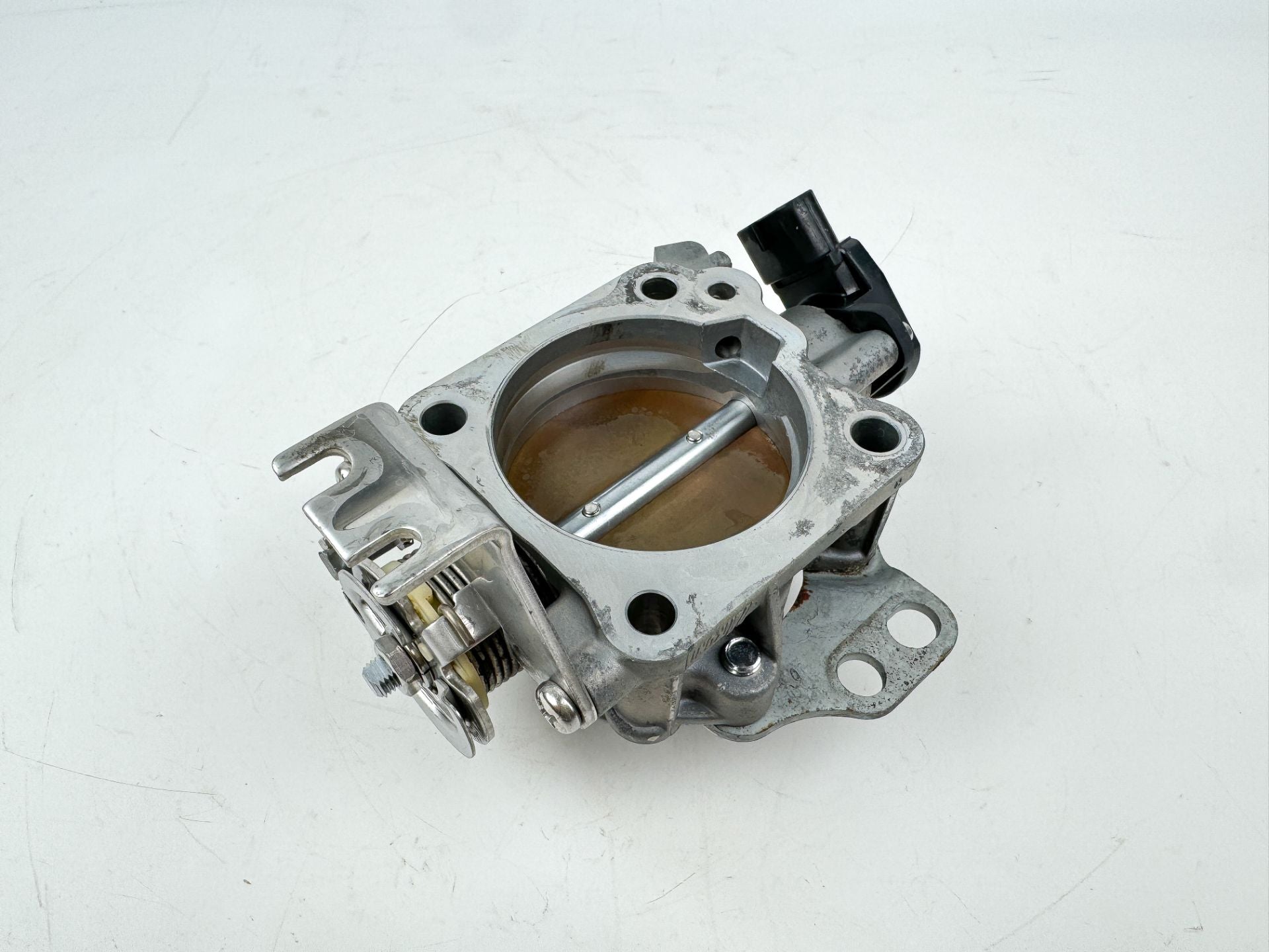 2014 Suzuki 175 HP 4 Stroke Outboard Throttle Body Assembly 13300-96J01 OEM