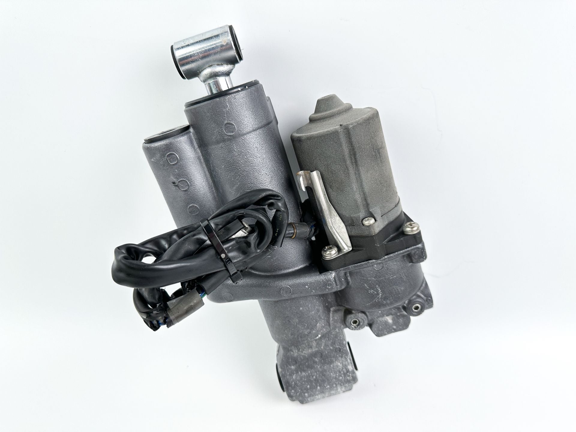 97-03 Honda 40 45 50 HP 4 Stroke Outboard Power Trim Tilt Unit 56000-Z