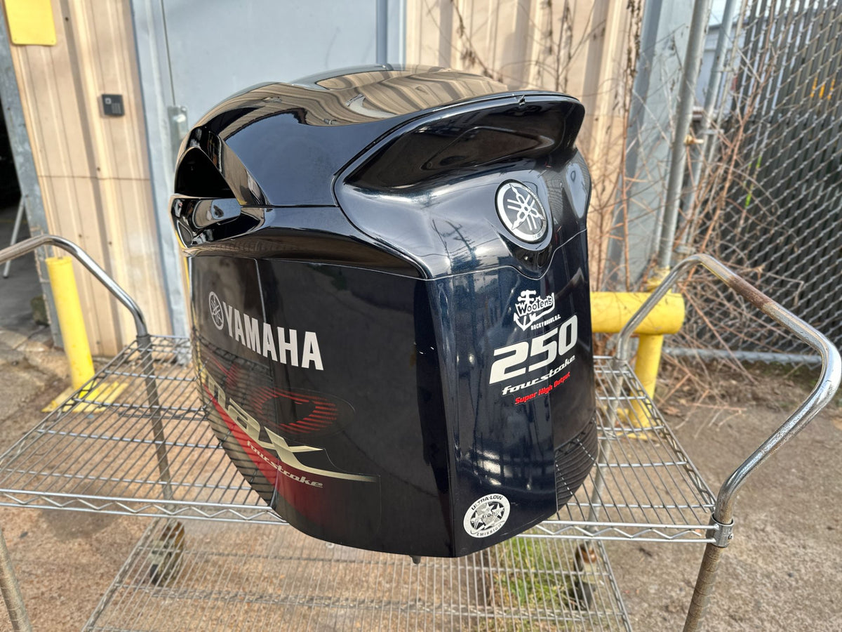 2012 Yamaha 250 HP 4 Stroke Outboard Top Cowling 6CB-42610-00-00 OEM
