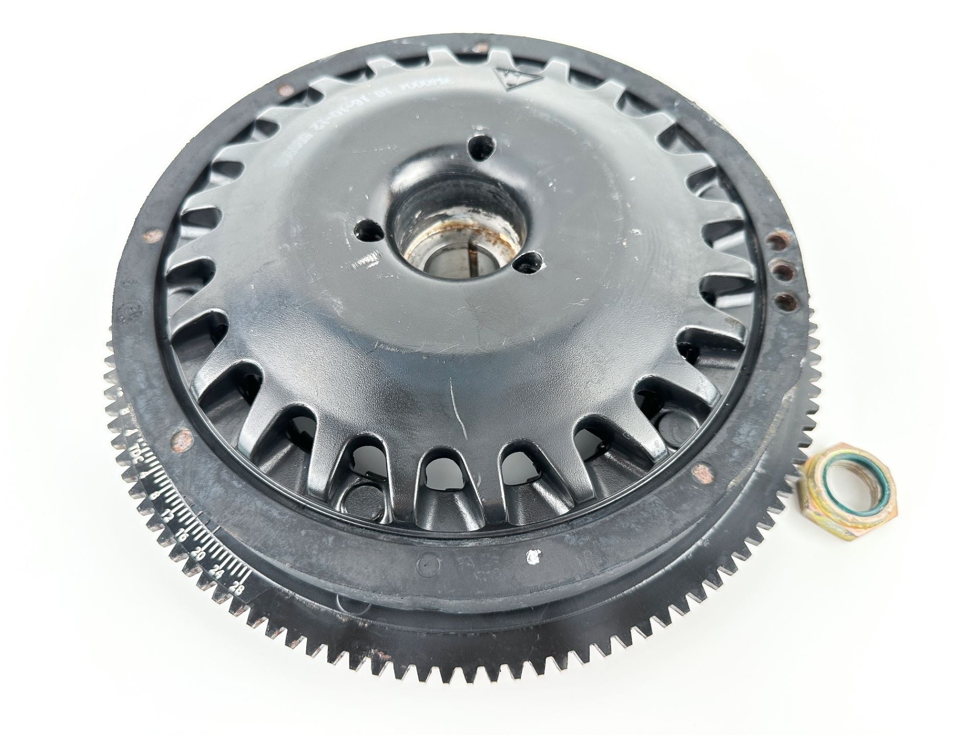 2013 Evinrude 250 HP 2 Stroke Outboard Flywheel 0586966 OEM