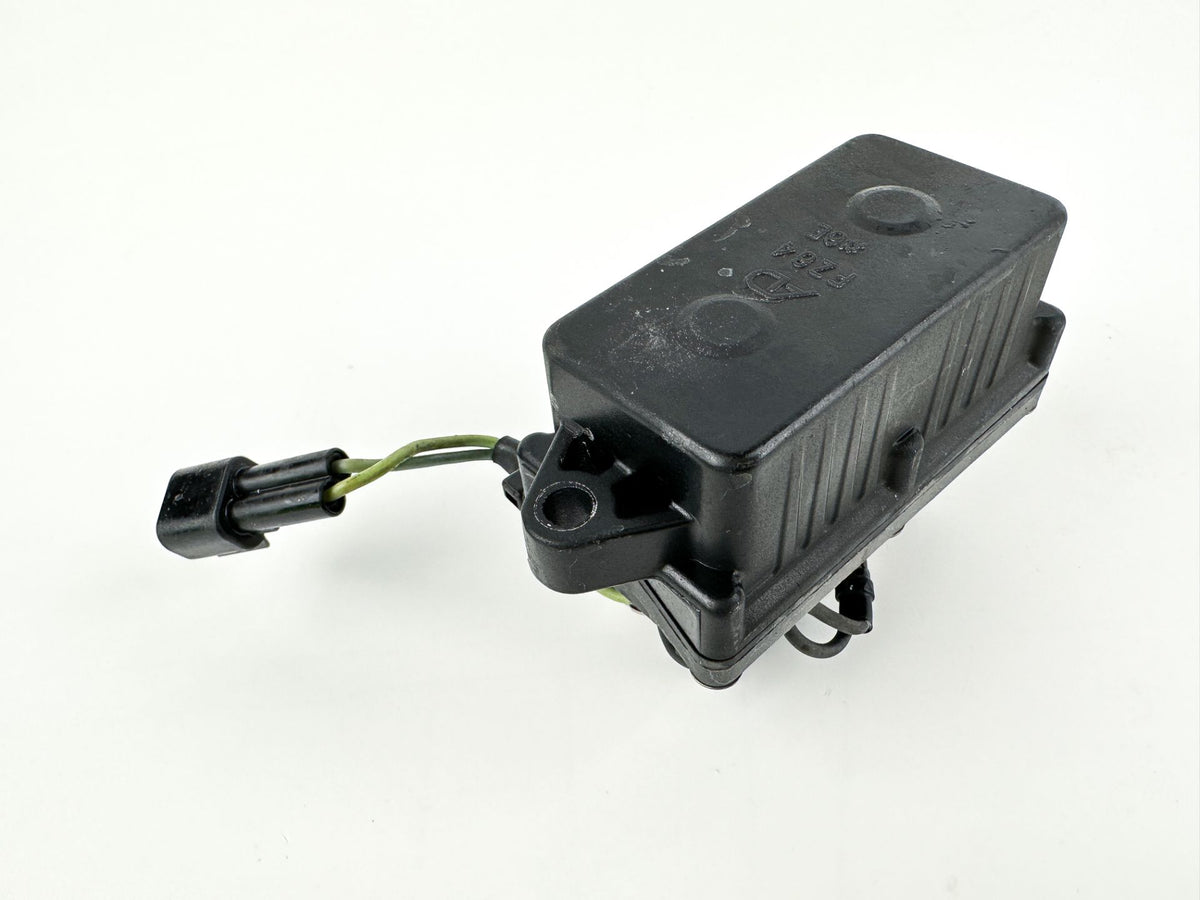 2004 Yamaha 150 HP 2 Stroke Outboard Trim Tilt Relay 68F-81950-01-00 OEM