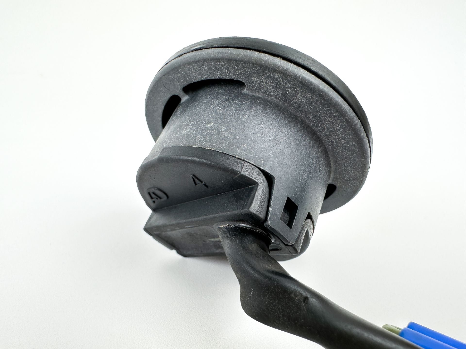 2004 Yamaha 90 HP 2 Stroke Outboard Trim Switch 6H1-82563-10-00 OEM