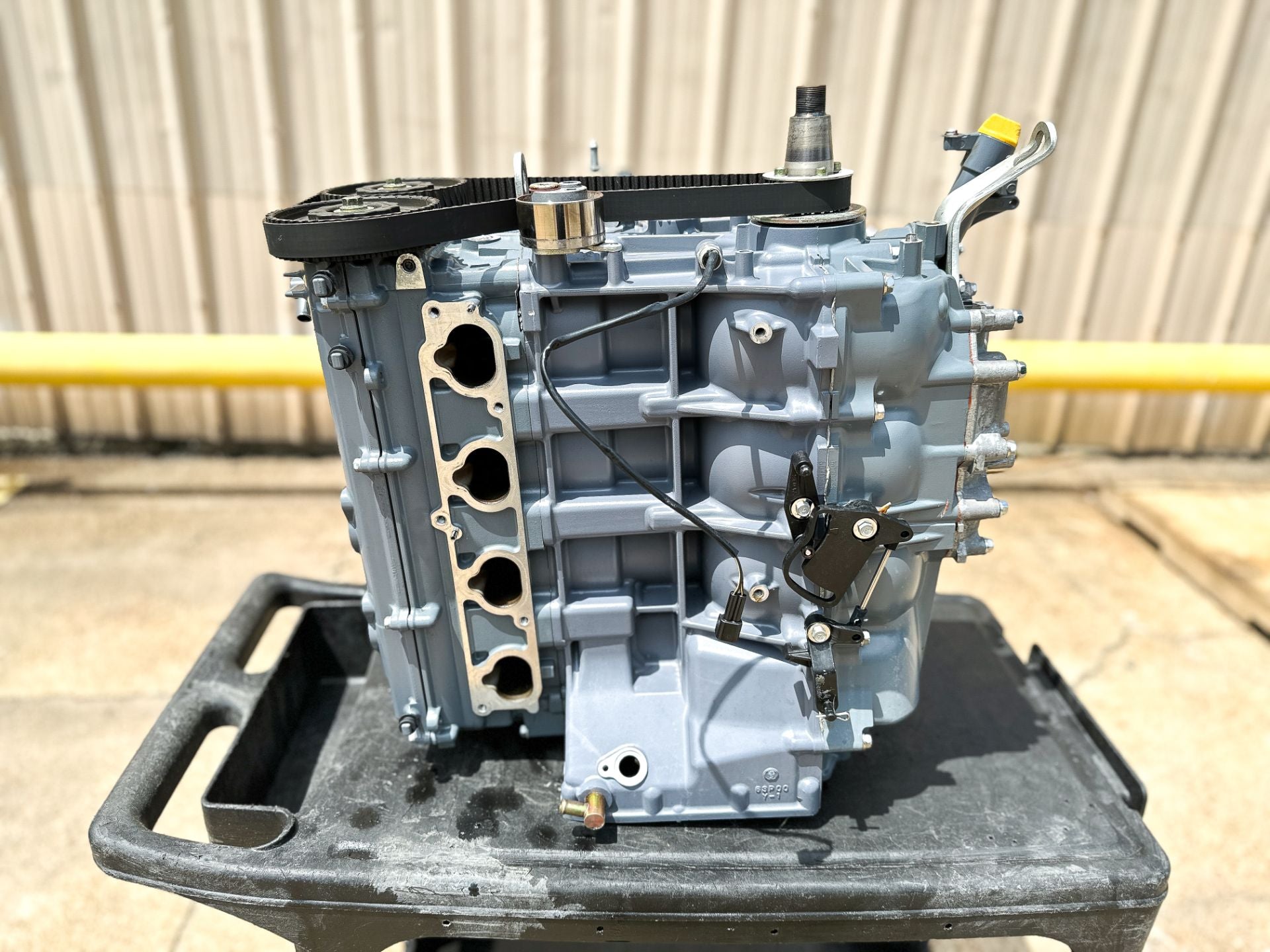 2004 Yamaha 150 HP 4 Stroke Outboard Powerhead 63P-W009B-00-1S OEM