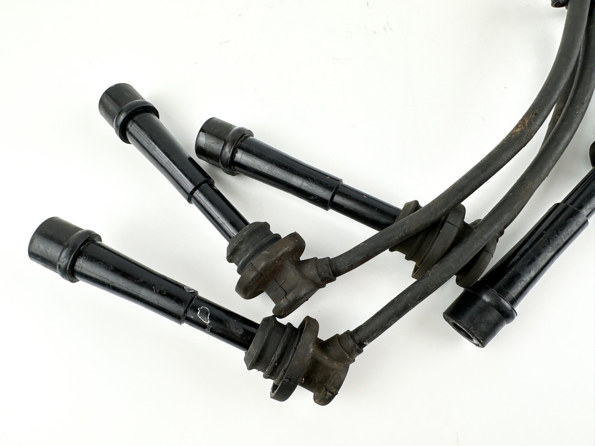 2004 Suzuki 115 HP 4 Stroke Outboard Ignition Coil Set 33410-90J00 OEM
