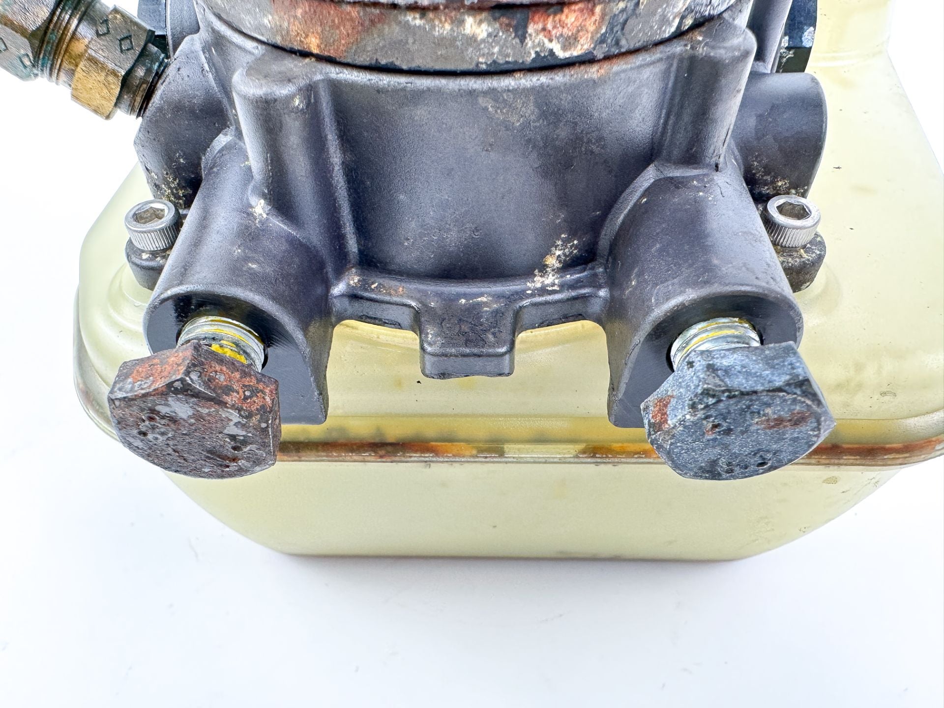 Optimus Outboard SeaStar Hydraulic Steering Pump EP1000