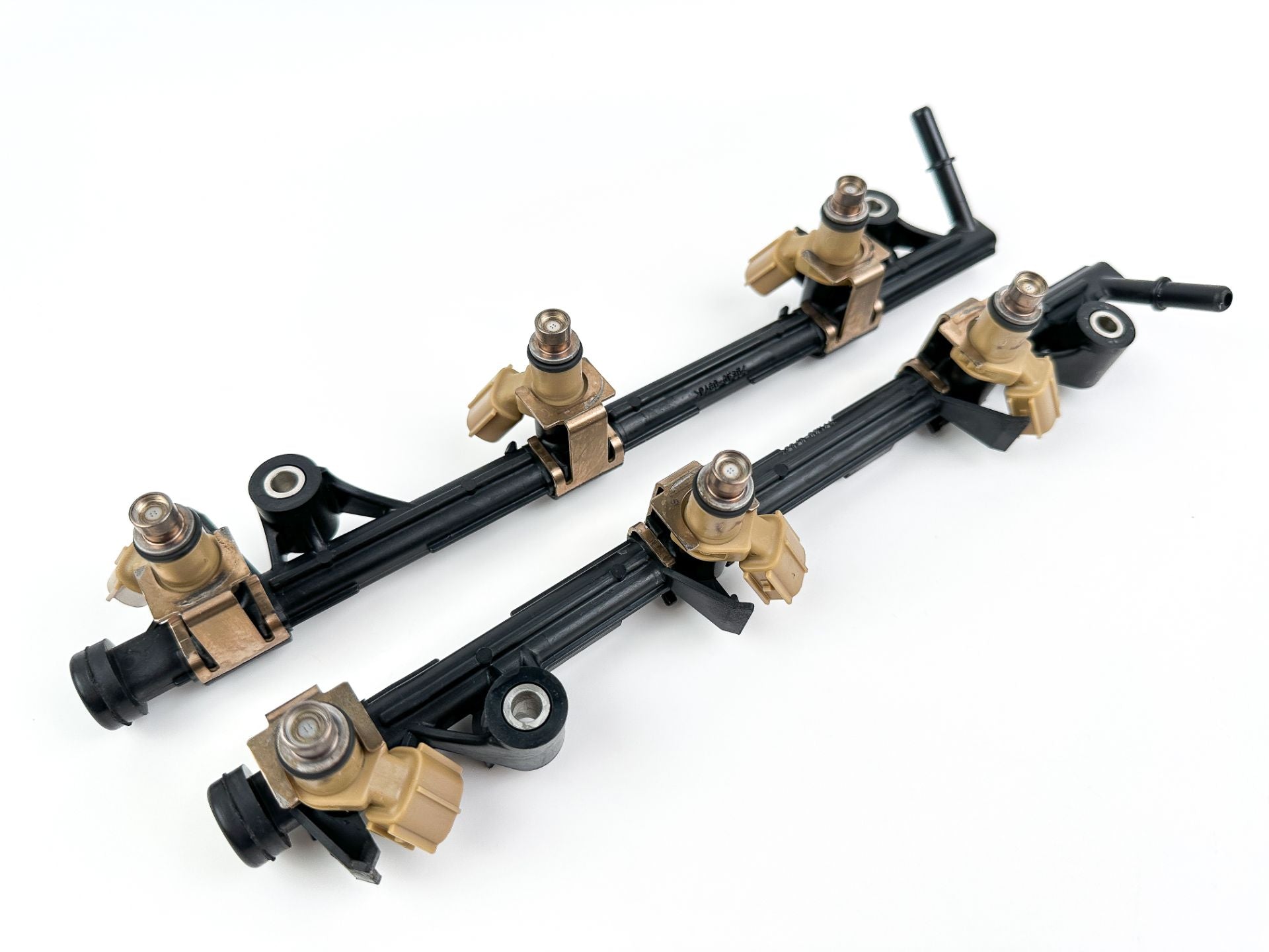 2005 Yamaha 250 HP 4 Stroke Outboard Fuel Injector Set W/ Rail 6P2-13761-00-00 Cleaned