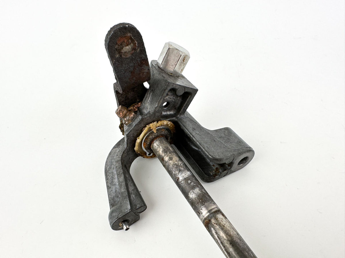 2017 Yamaha 150 HP 4 Stroke Outboard Shift Shaft 6DA-44120-11-00 OEM
