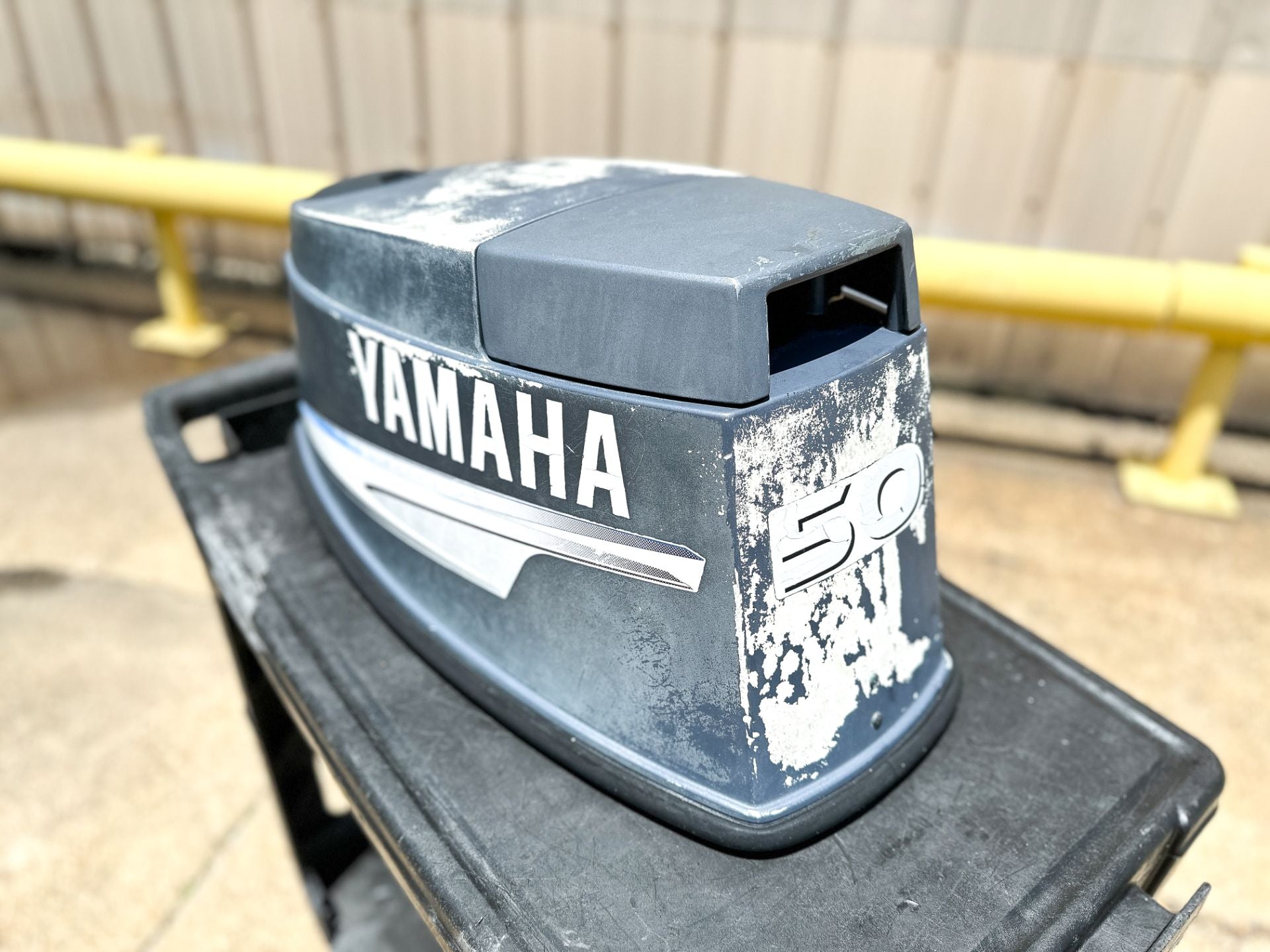 2003 Yamaha 50 HP 2 Stroke Outboard Top Cowling 62X-42610-60-4D OEM