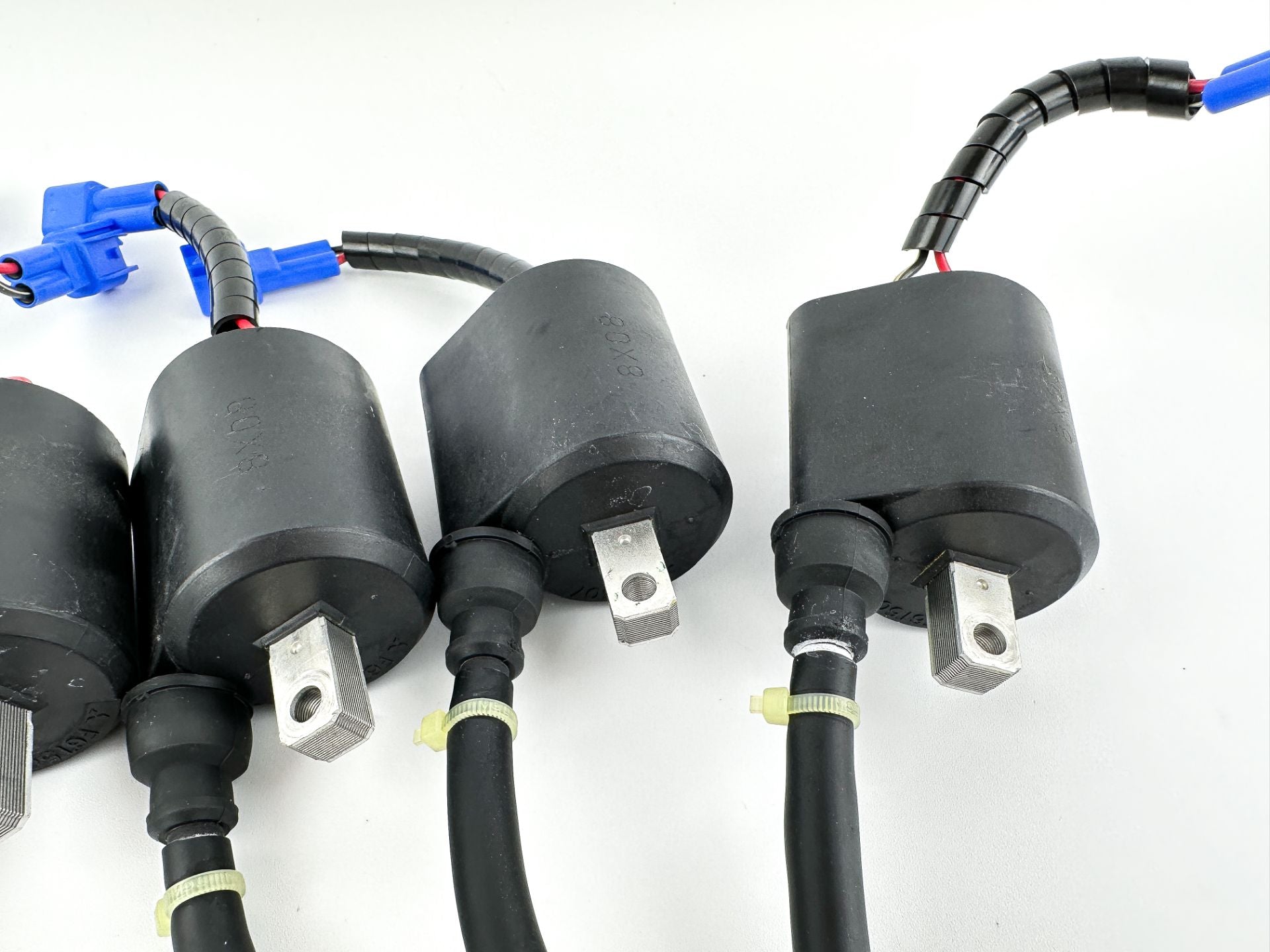 2009 Yamaha 225 HP 2 Stroke Outboard Ignition Coil Set 60V-82310-01-00 OEM