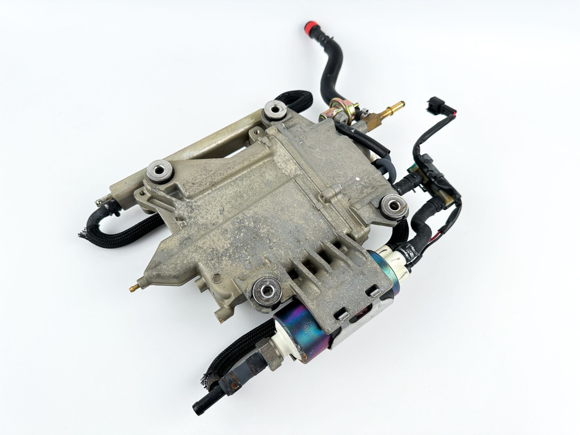 2007 Yamaha 250 HP 4 Stroke Outboard VST Float Chamber Assembly 6P2-14180-03-00 OEM