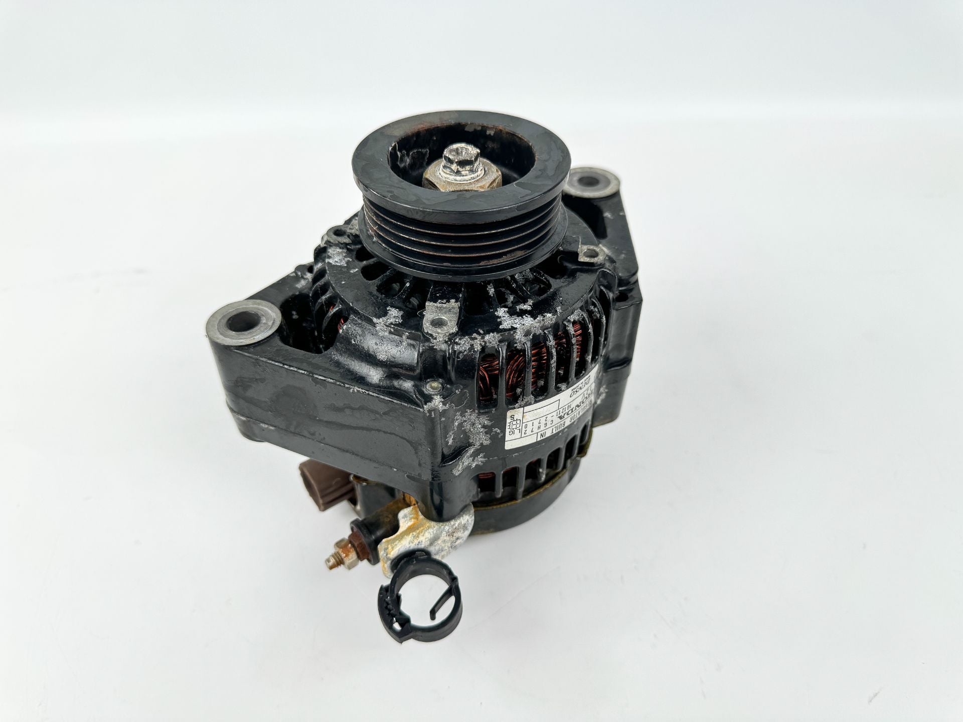 2004 Honda 130 HP 4 Stroke Outboard Alternator 31630-ZW5-003 OEM