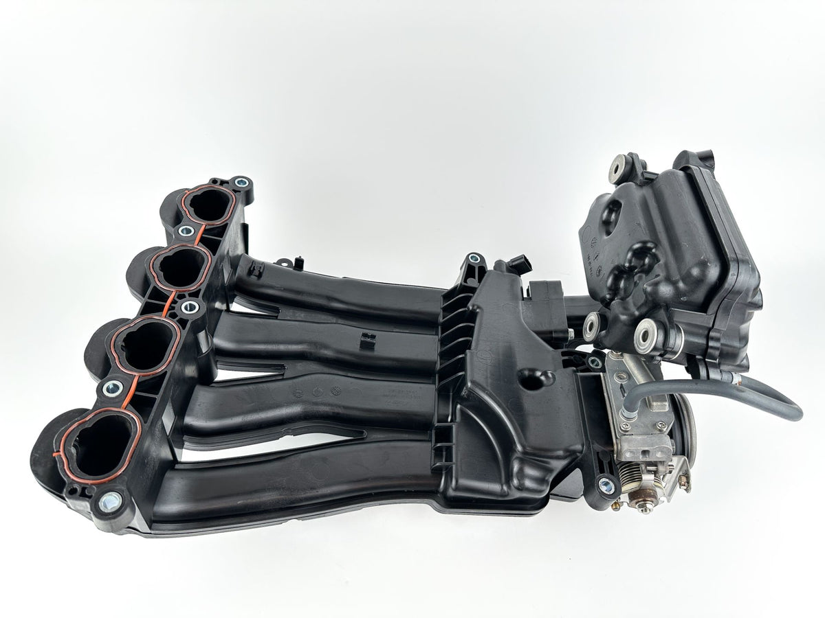 2013 Yamaha 115 HP 4 Stroke Outboard Intake Manifold W/ Throttle Body 68V-W1364-10-00