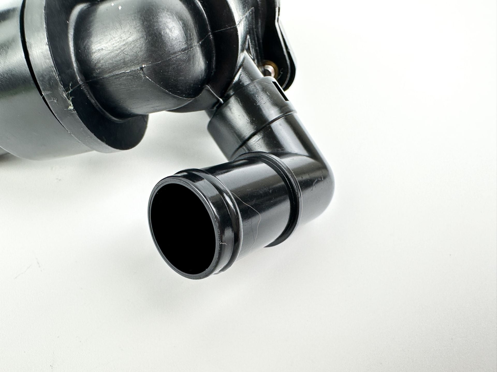 2012 Yamaha 115 HP 4 Stroke Outboard Idle Speed Control Valve ISC IAC 6C5-13713-00-00 OEM