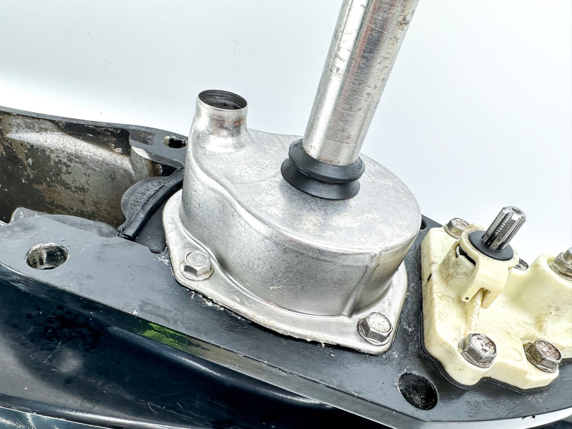 Mercury 200 225 250 275 300 HP L6 Verado 25" 1.85 Lower Unit Gear Case 5.44 RH