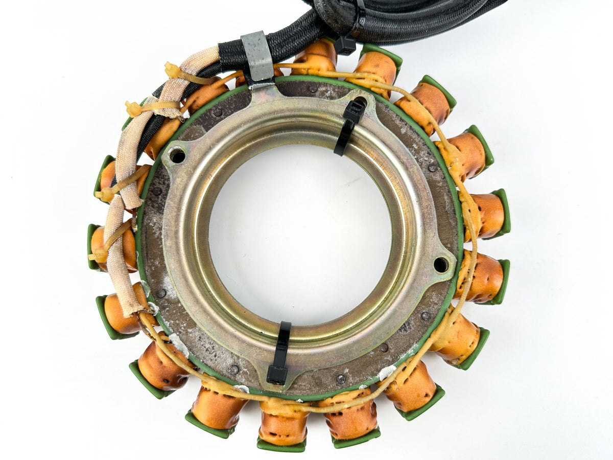 2004 Yamaha 150 HP 2 Stroke Outboard Stator Assembly 68F-81410-00-00 OEM