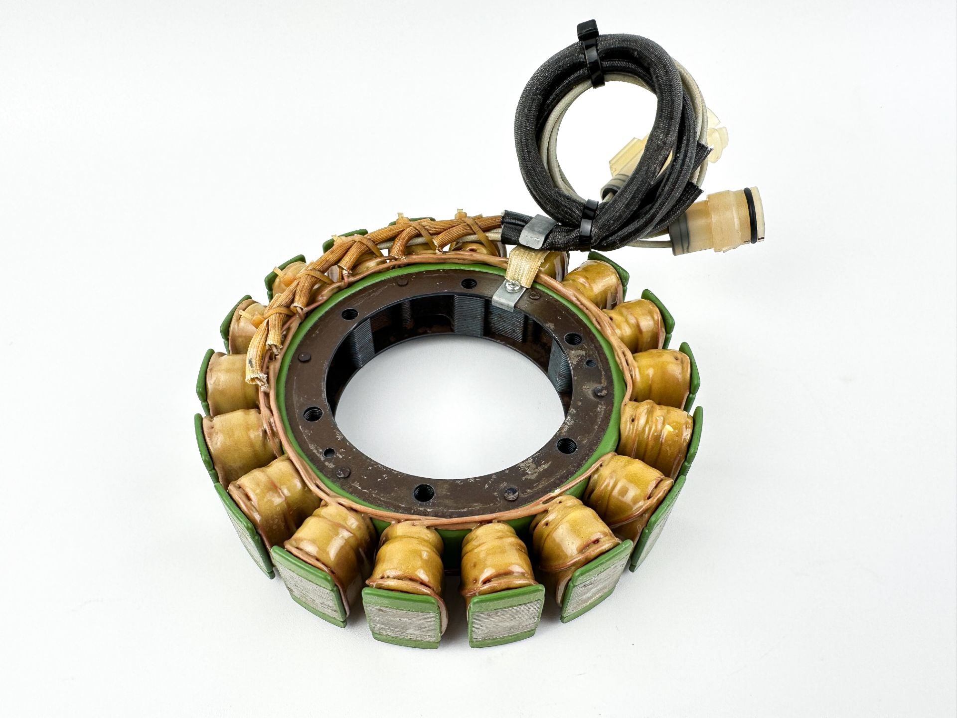 2017 Yamaha 200 HP 4 Stroke Outboard Stator Assembly 6DA-81410-00-00 OEM