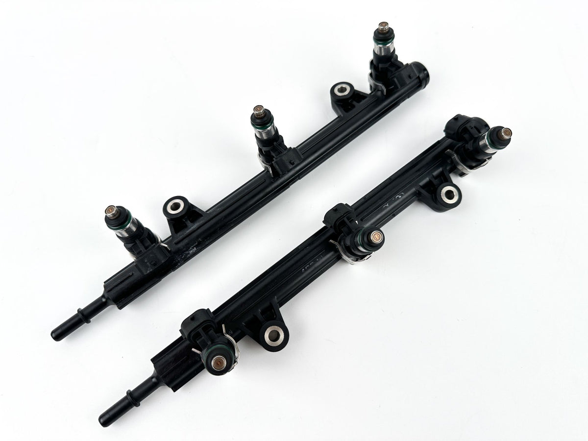 2012 Yamaha 250 HP 4 Stroke Outboard Fuel Injector Set W/ Rail 6AW-13761-00-00 OEM