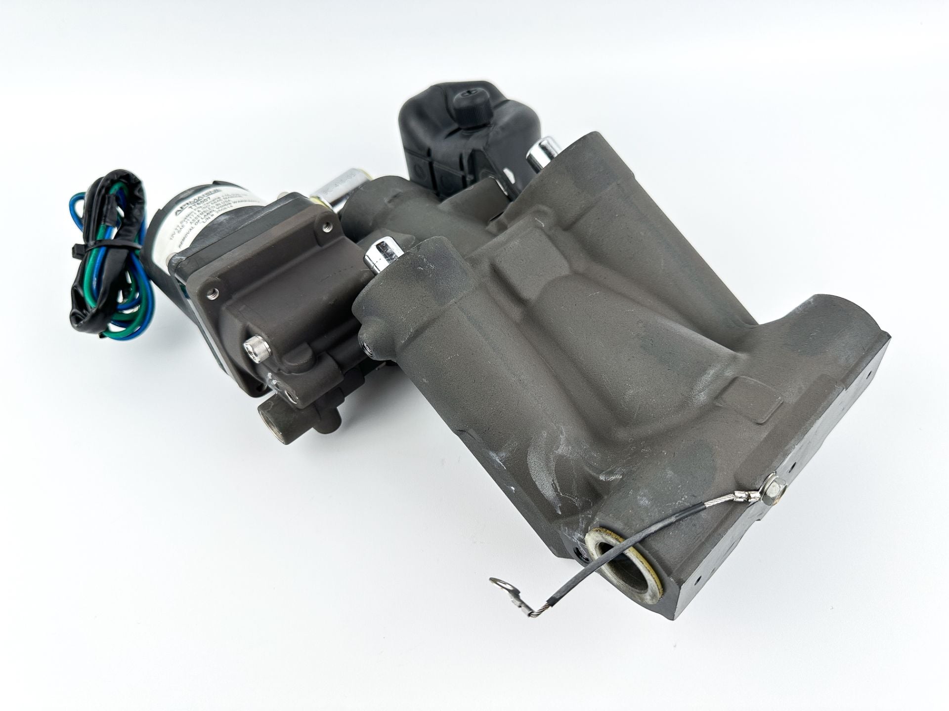 Yamaha 150HP Outboard Engine Power Trim & Tilt Unit Assembly 63P-43800-23-00