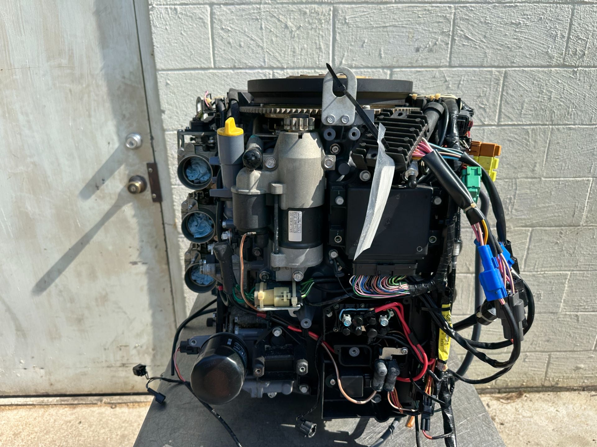 2005 Yamaha 225HP 4 Stroke Outboard Powerhead  OEM